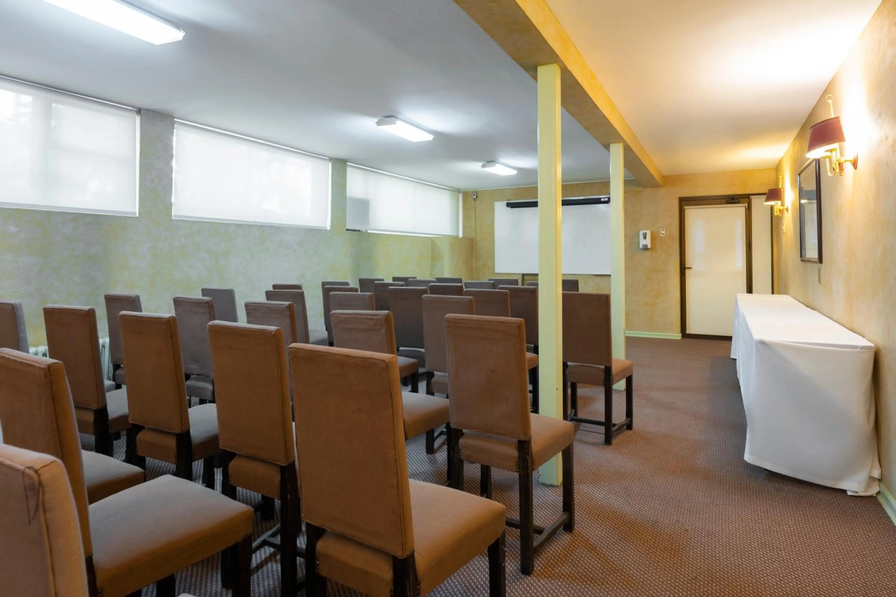 Meeting/conference room in Teclados Hotel