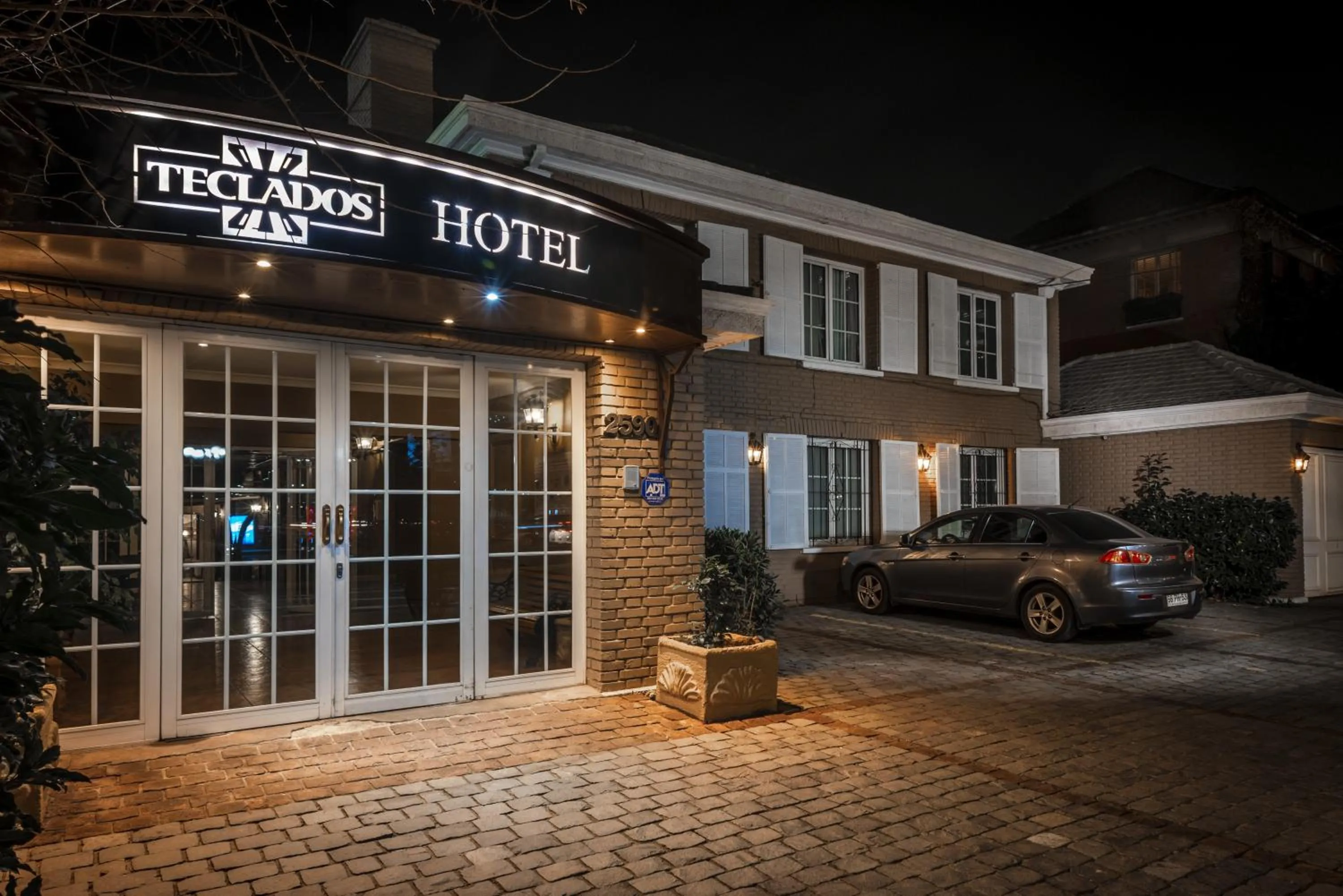 Property building in Teclados Hotel