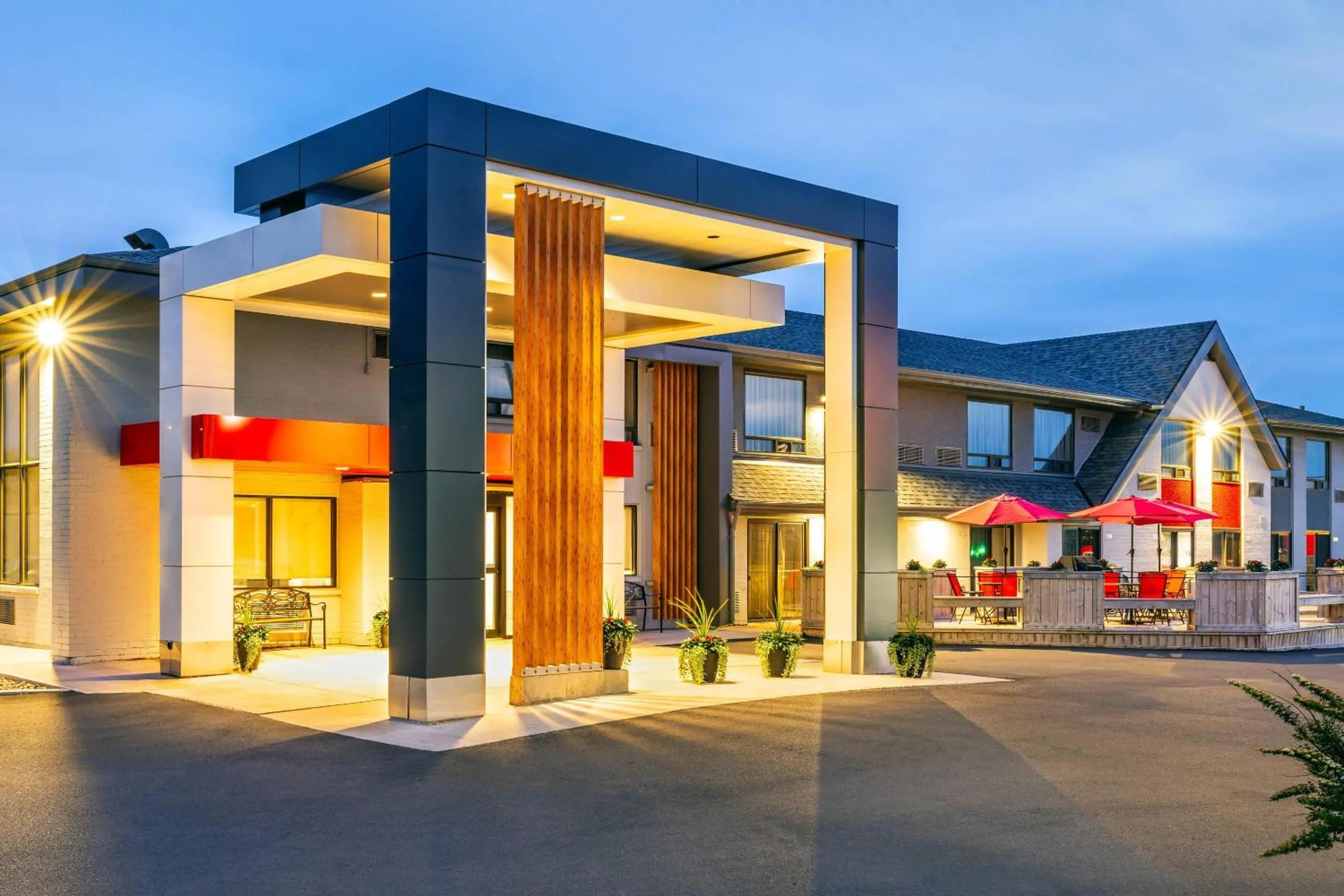 Property building in Comfort Inn