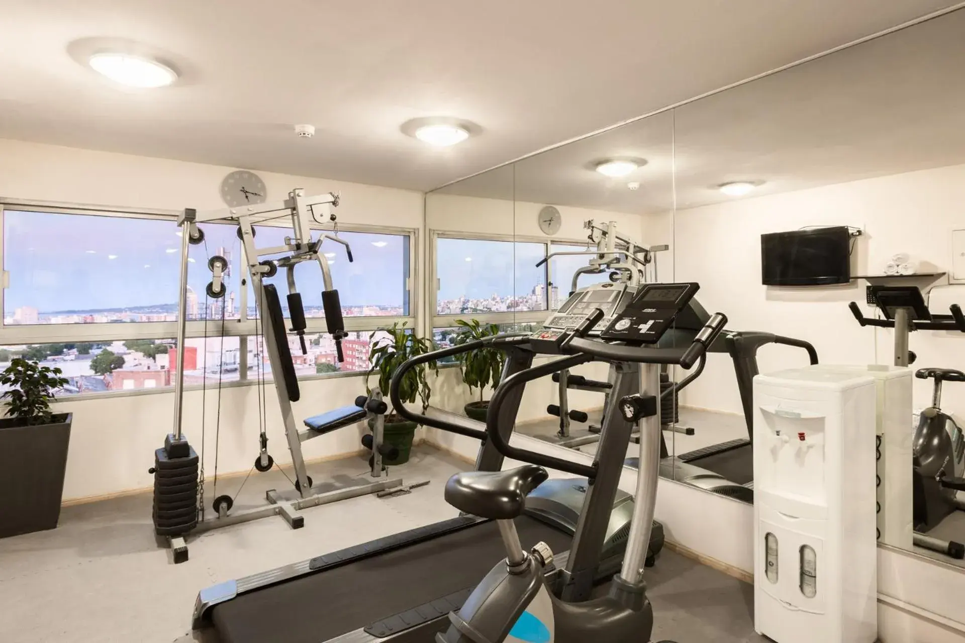 Fitness centre/facilities in Days Inn by Wyndham Montevideo Fitness centre/facilities in Days Inn by Wyndham Montevideo