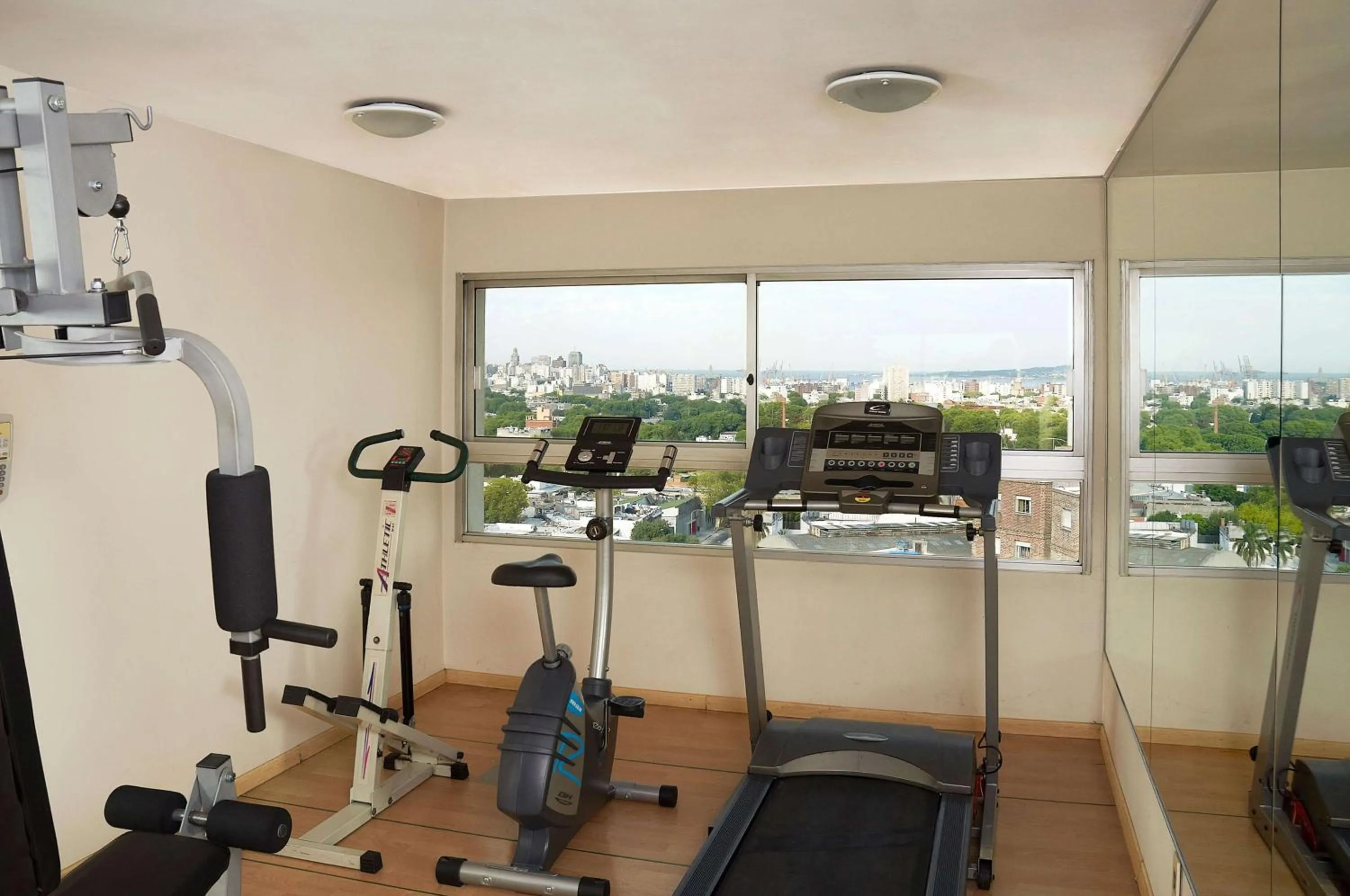 Fitness centre/facilities in Days Inn by Wyndham Montevideo