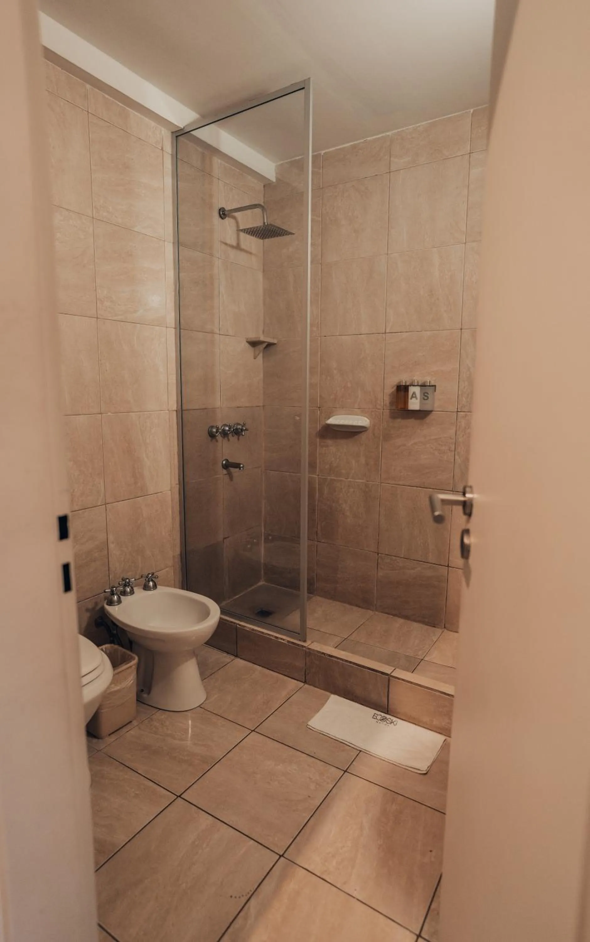 Shower in Hotel EcoSki by bund