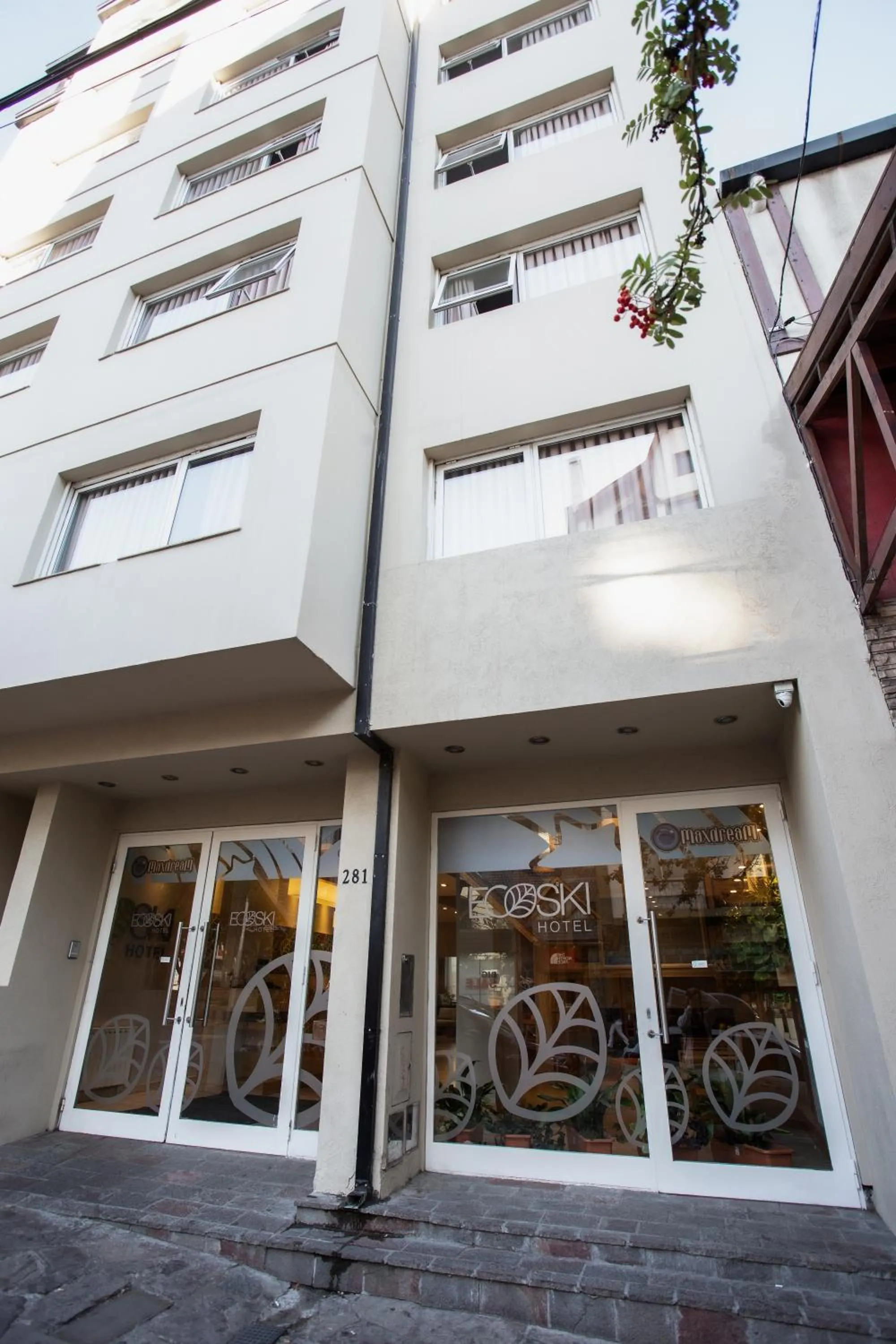 Property building in Hotel EcoSki by bund