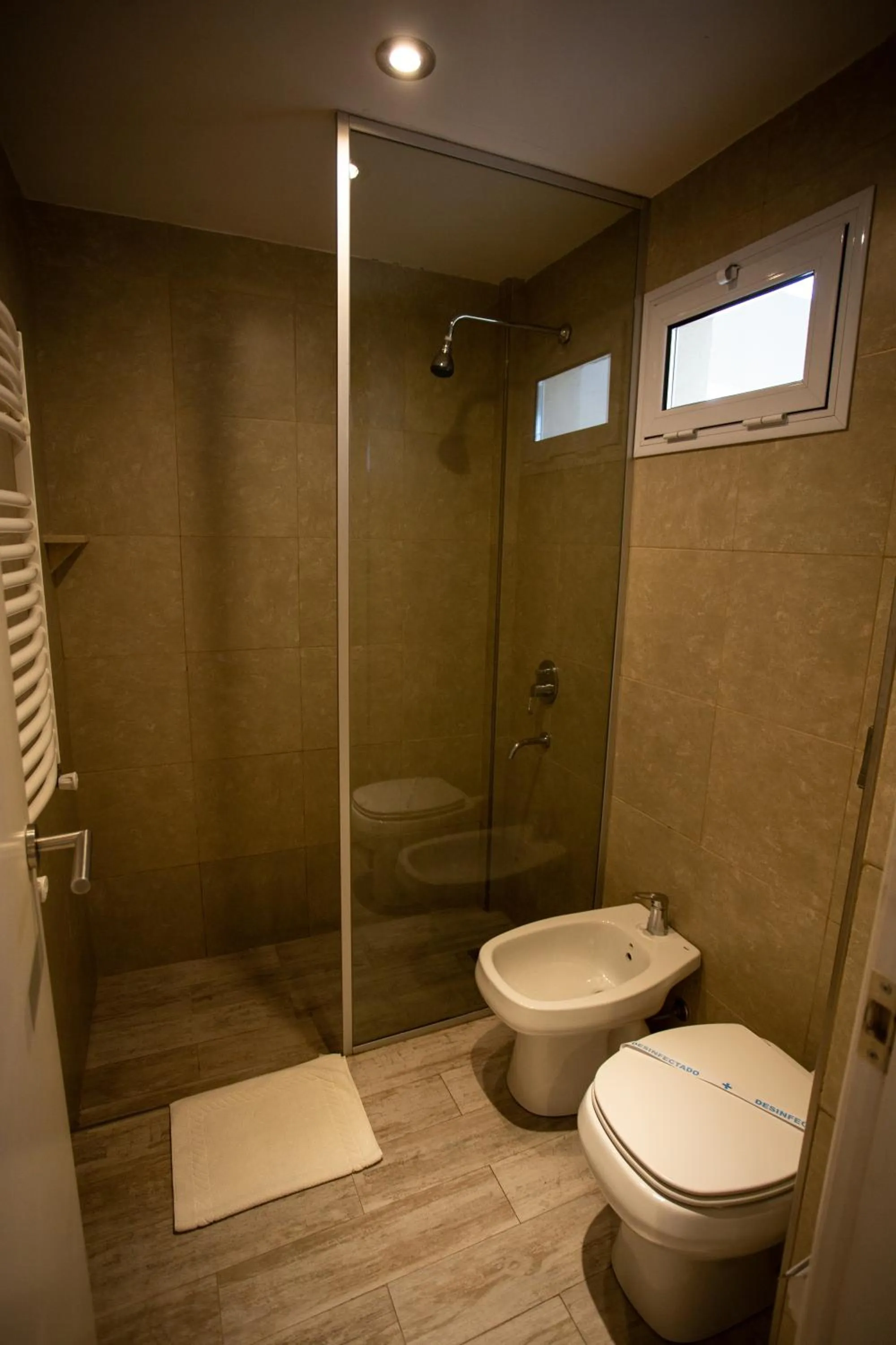 Shower in Hotel EcoSki by bund