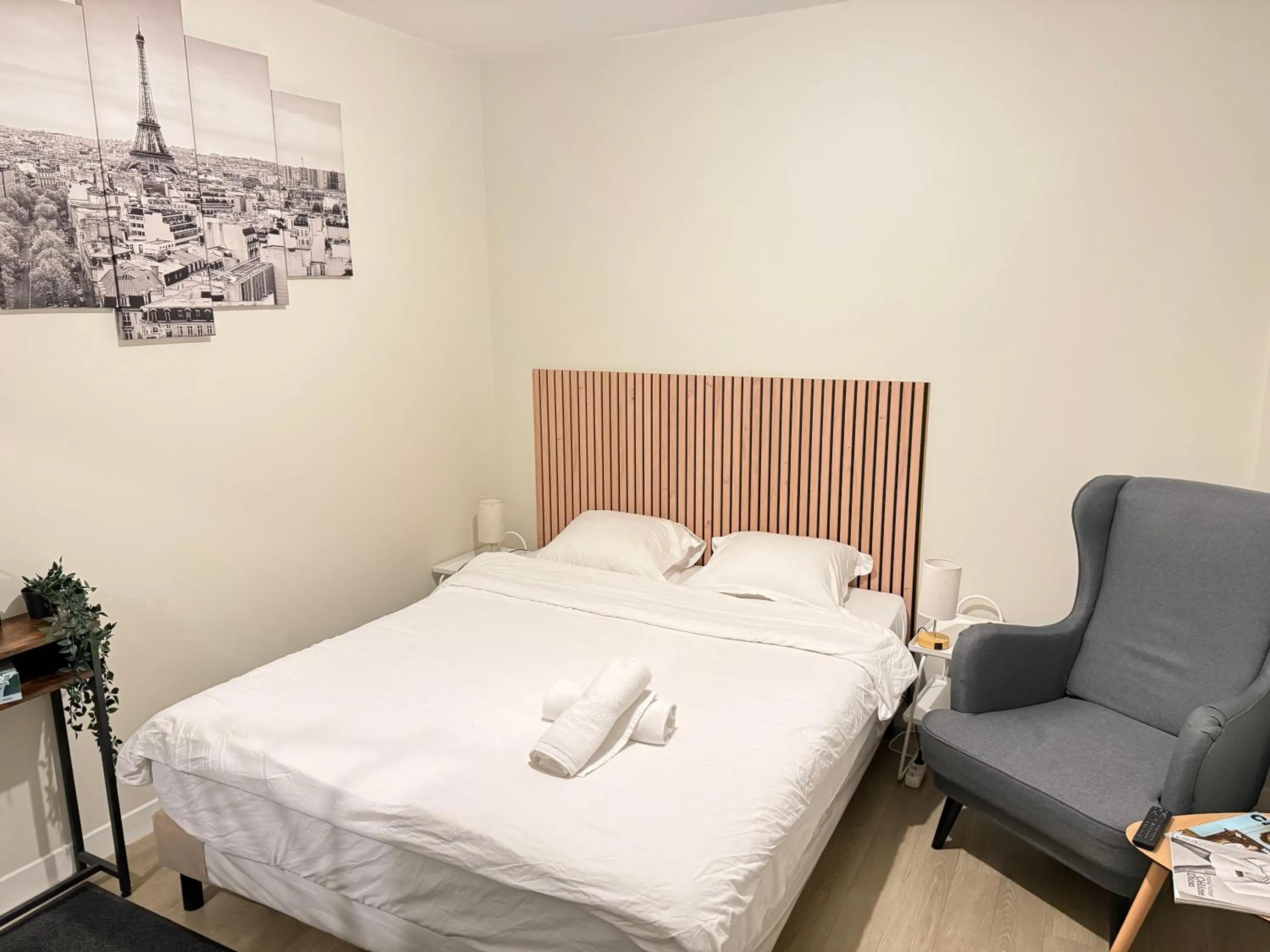 Bed in Suite Cocoon Paris