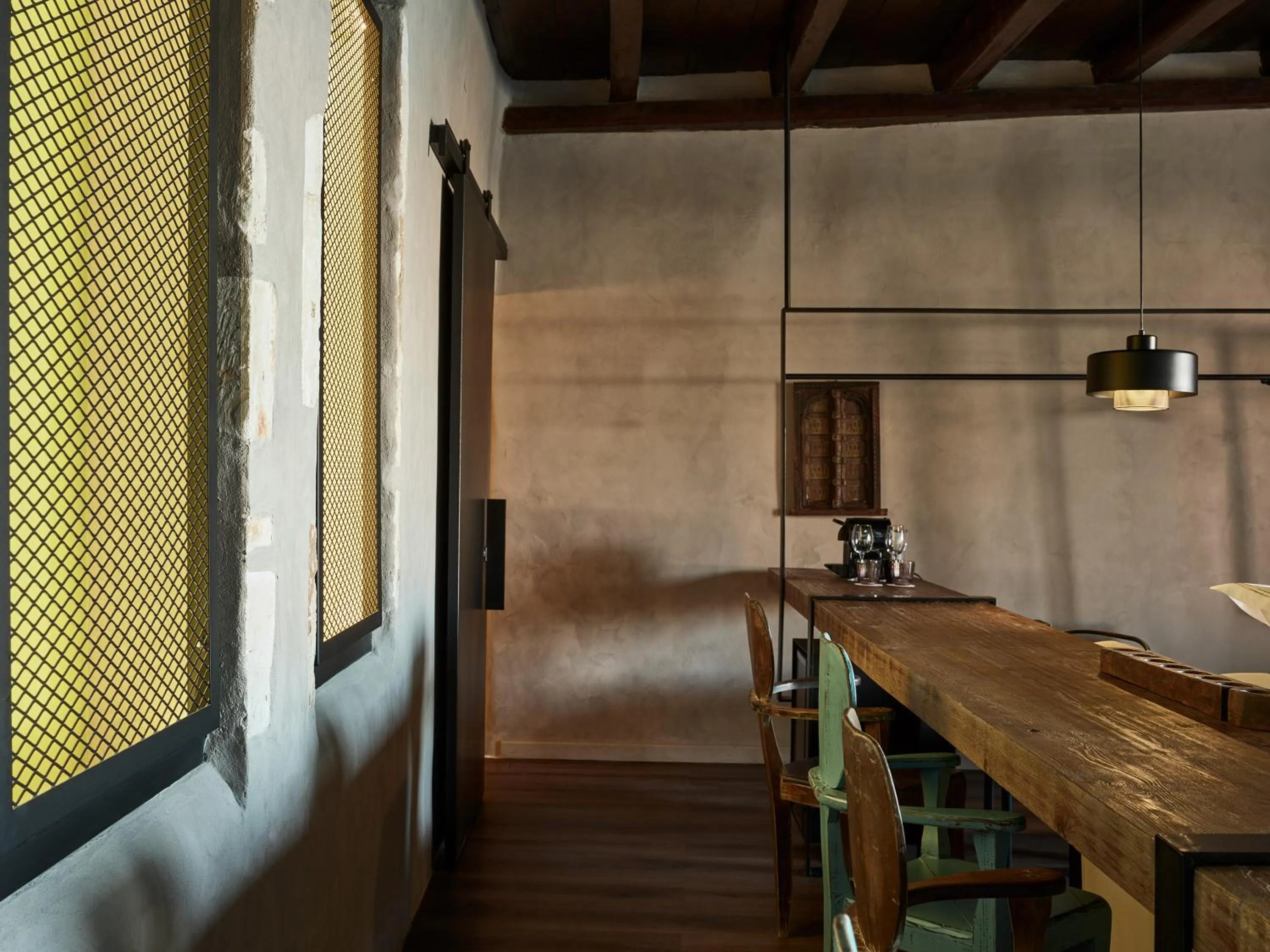 Seating area in Domus Fresco