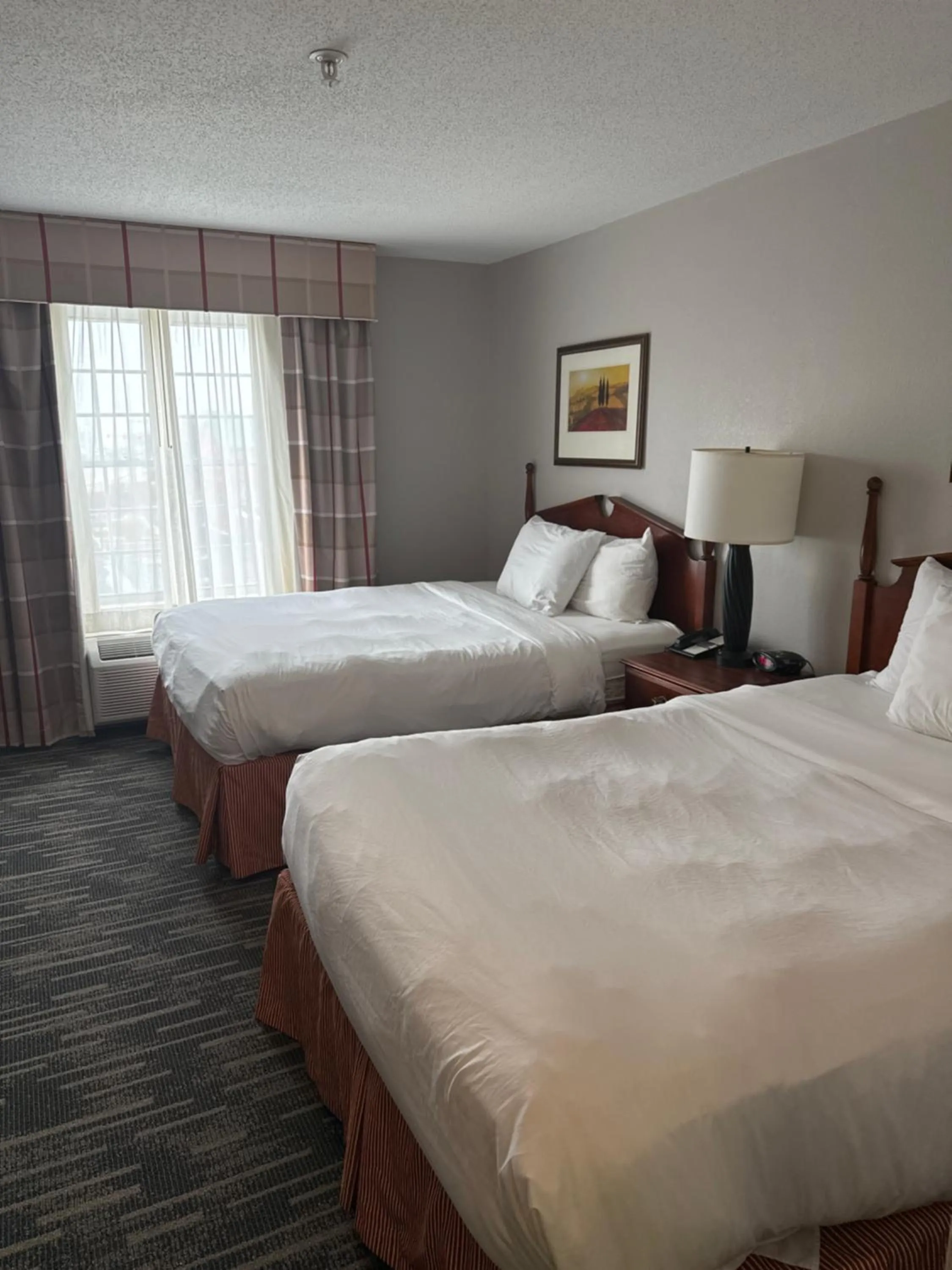 Bed in Country Inn & Suites by Radisson, Elgin, IL