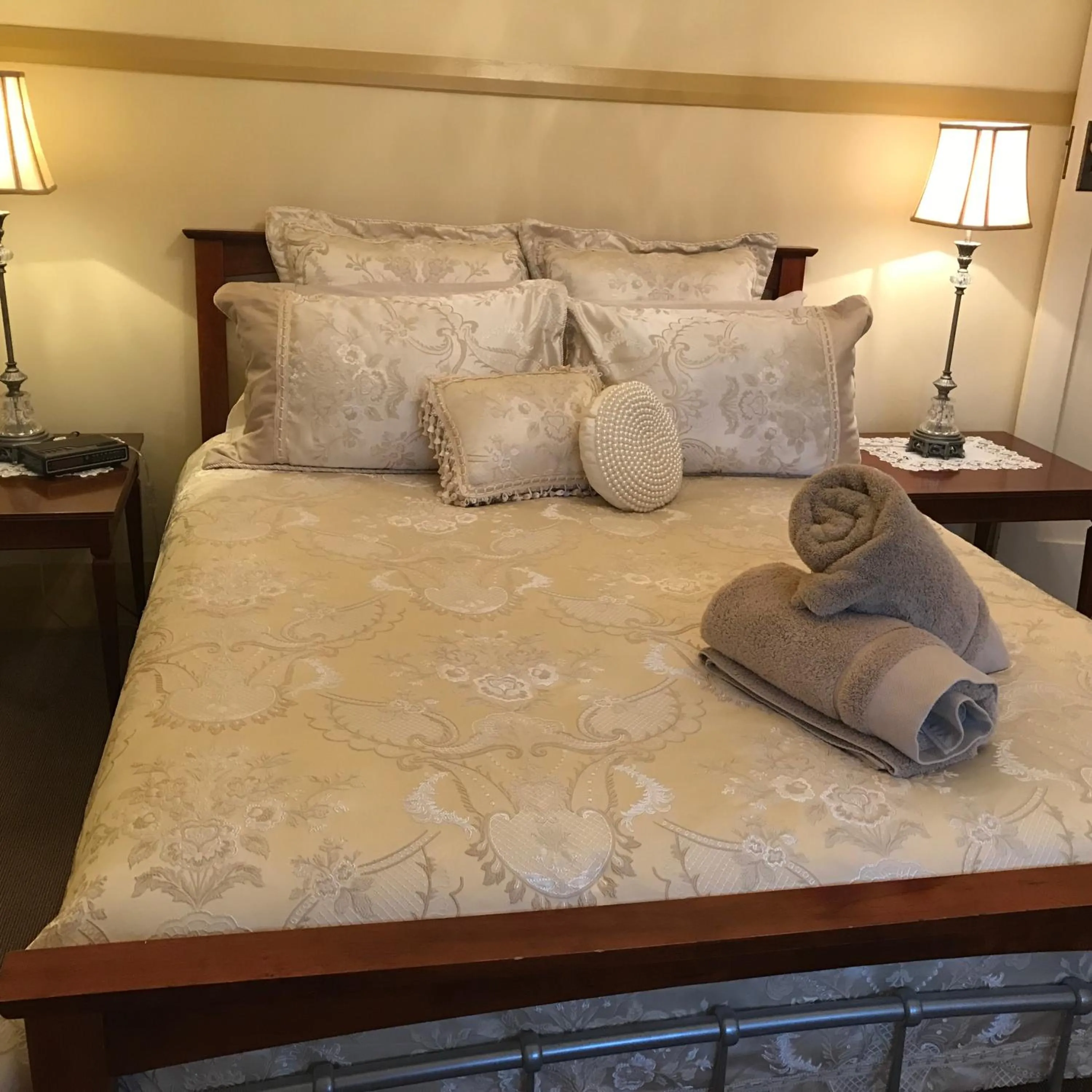 Decorative detail, Bed in Guest House on Hyde