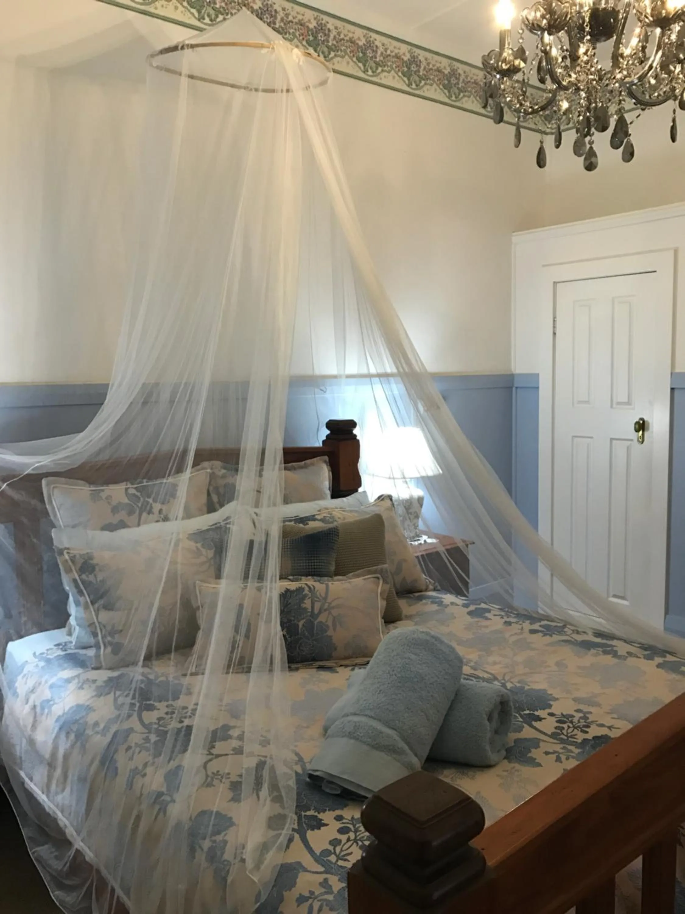 Bed in Guest House on Hyde