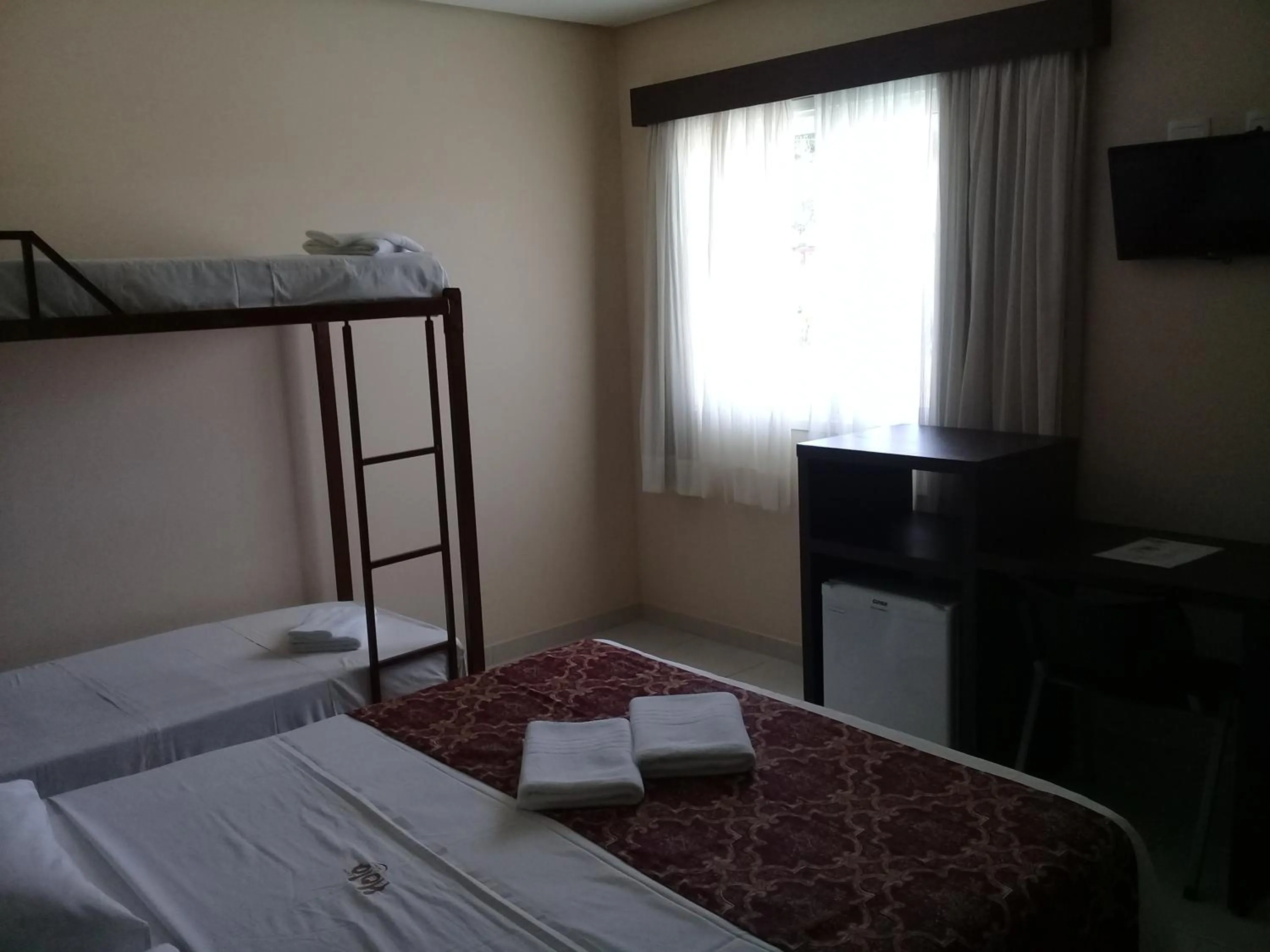 Bedroom, Bed in Hotel Hola