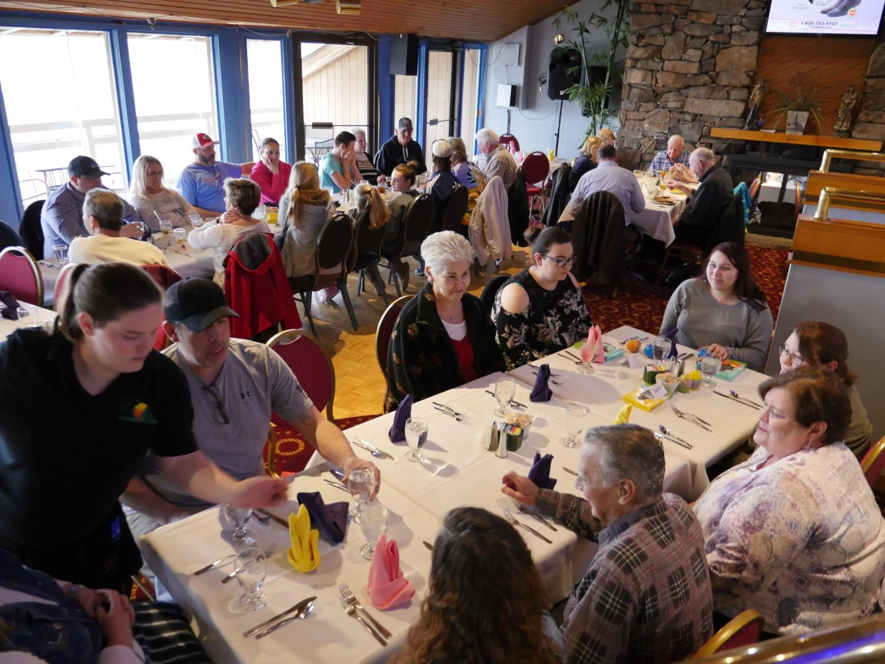 Restaurant/places to eat in Inn at Grand Glaize