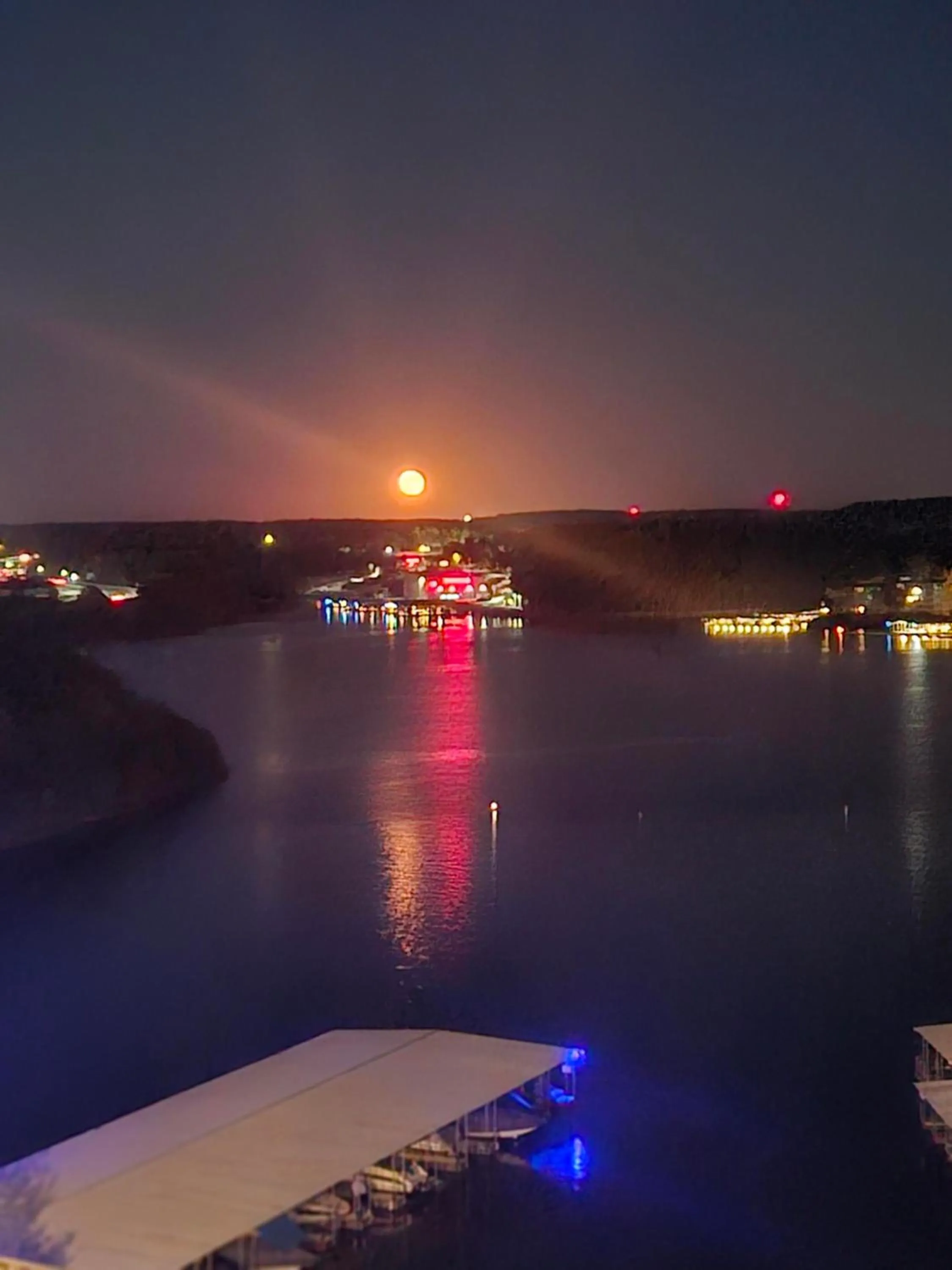 Property building in Inn at Grand Glaize