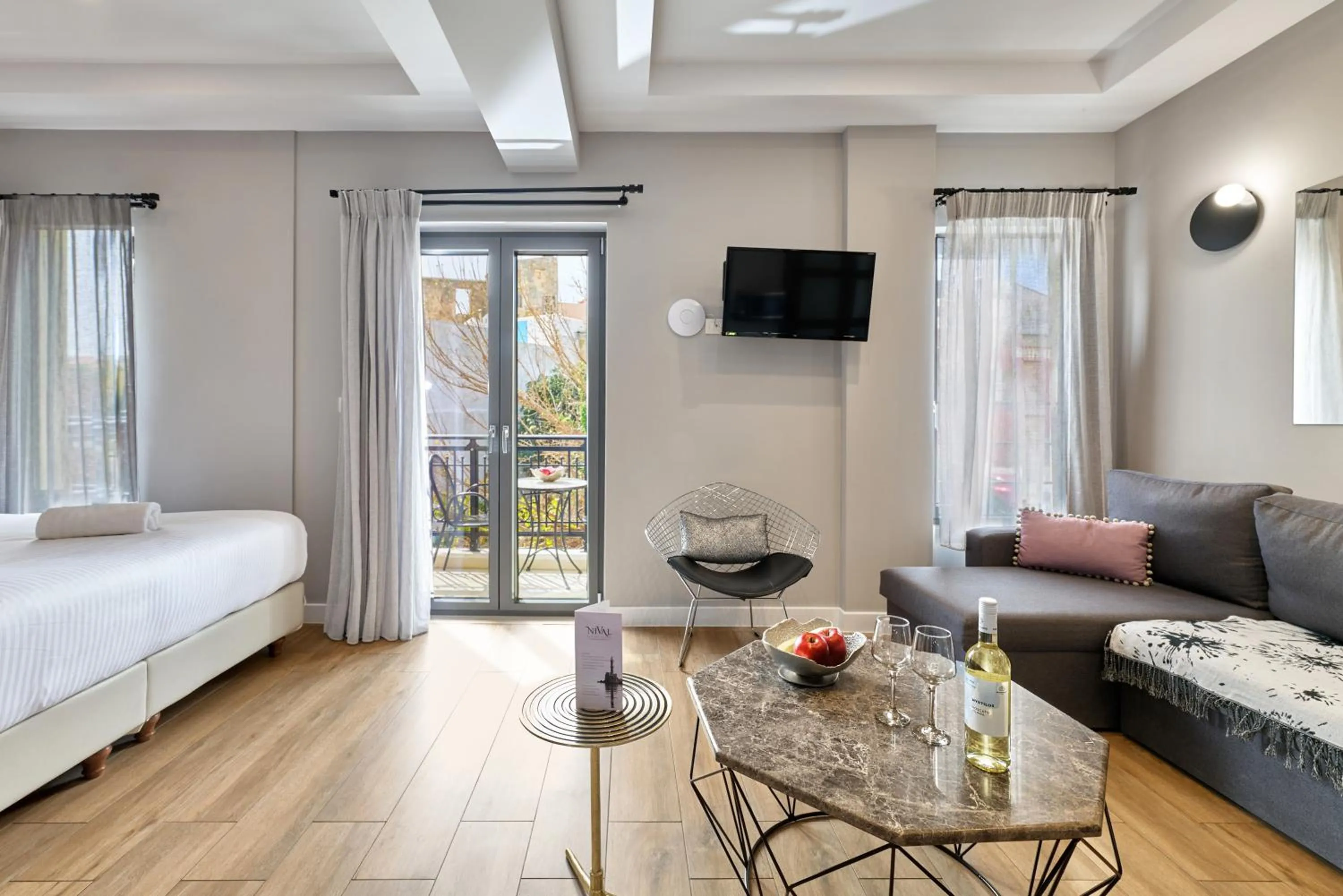 Bedroom, Bed in Nival Luxury Suites