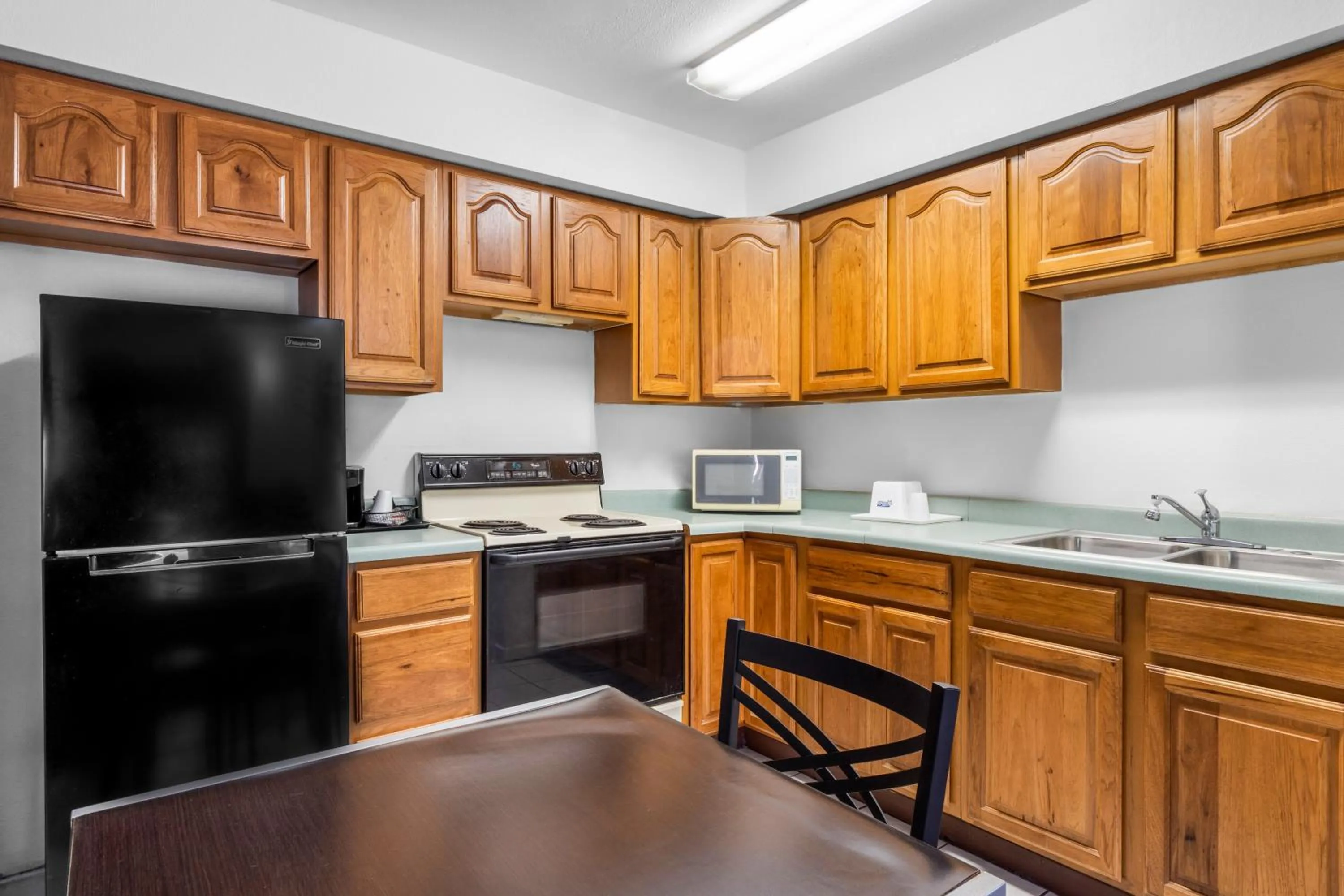 Kitchen or kitchenette in Americas Best Value Inn Jonesville/Hillsdale
