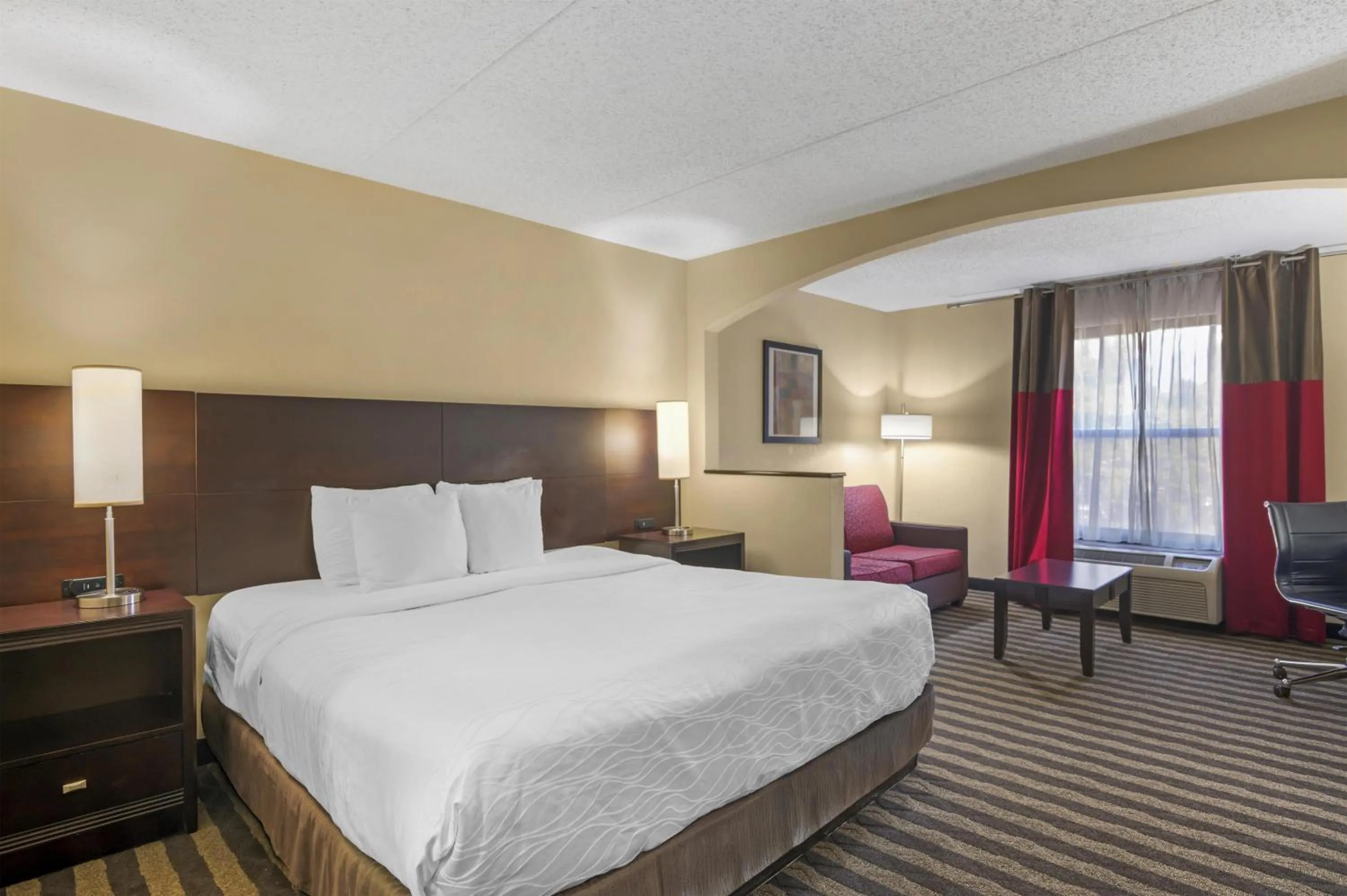 Bedroom, Bed in Best Western Suites near Opryland