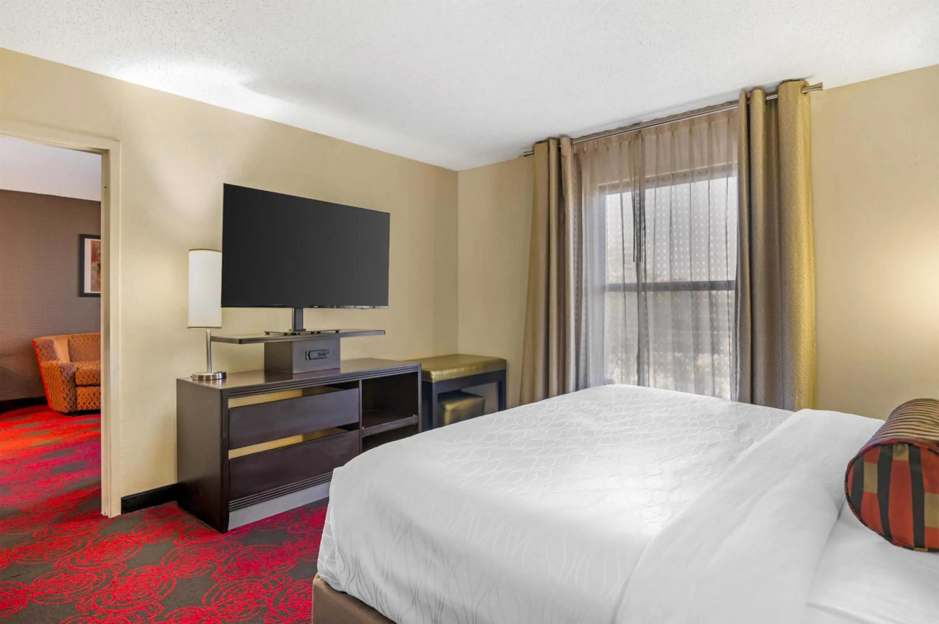 Bedroom, Bed in Best Western Suites near Opryland