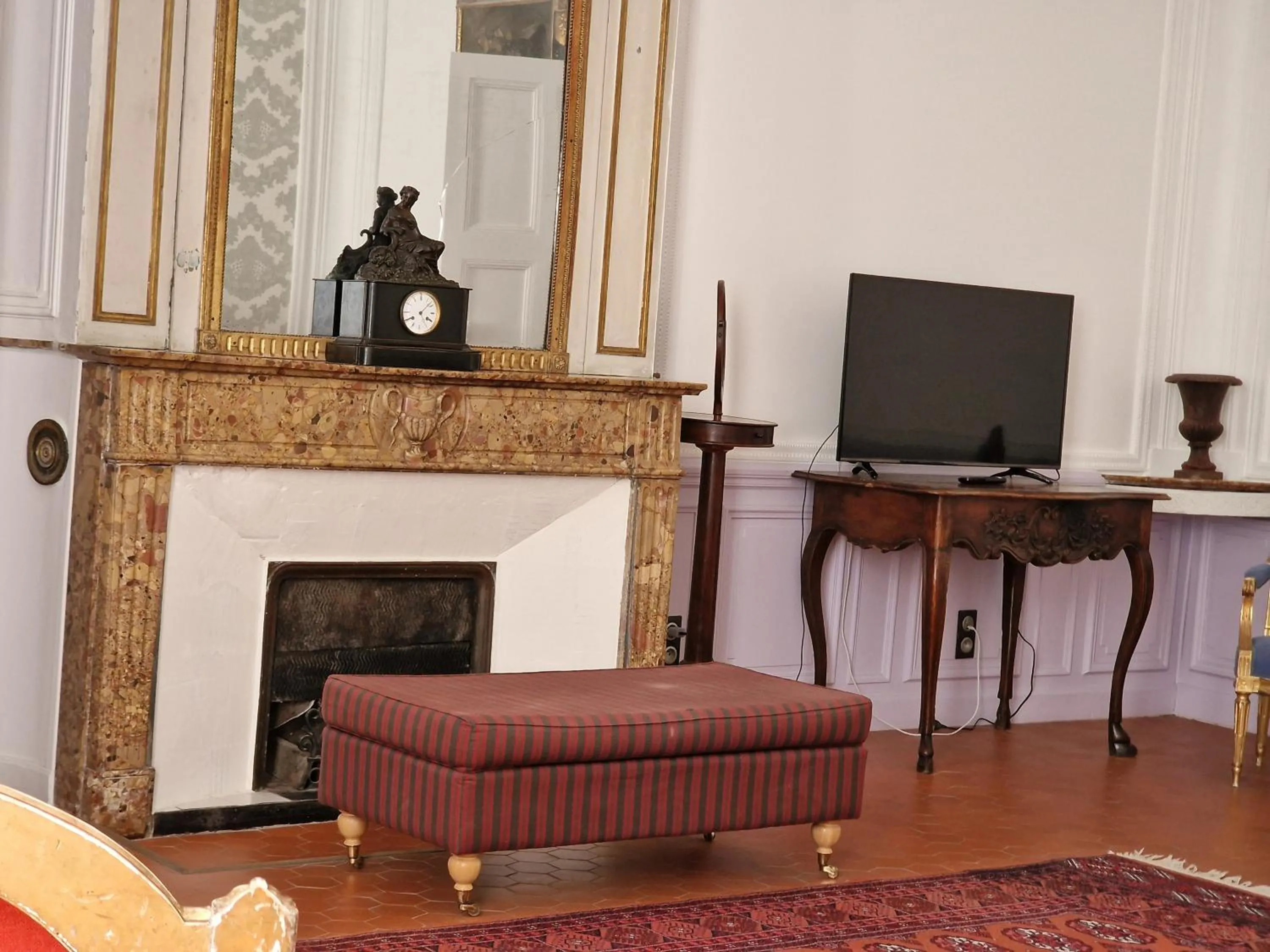 Palais de Luppé, Chambre d'hôtes