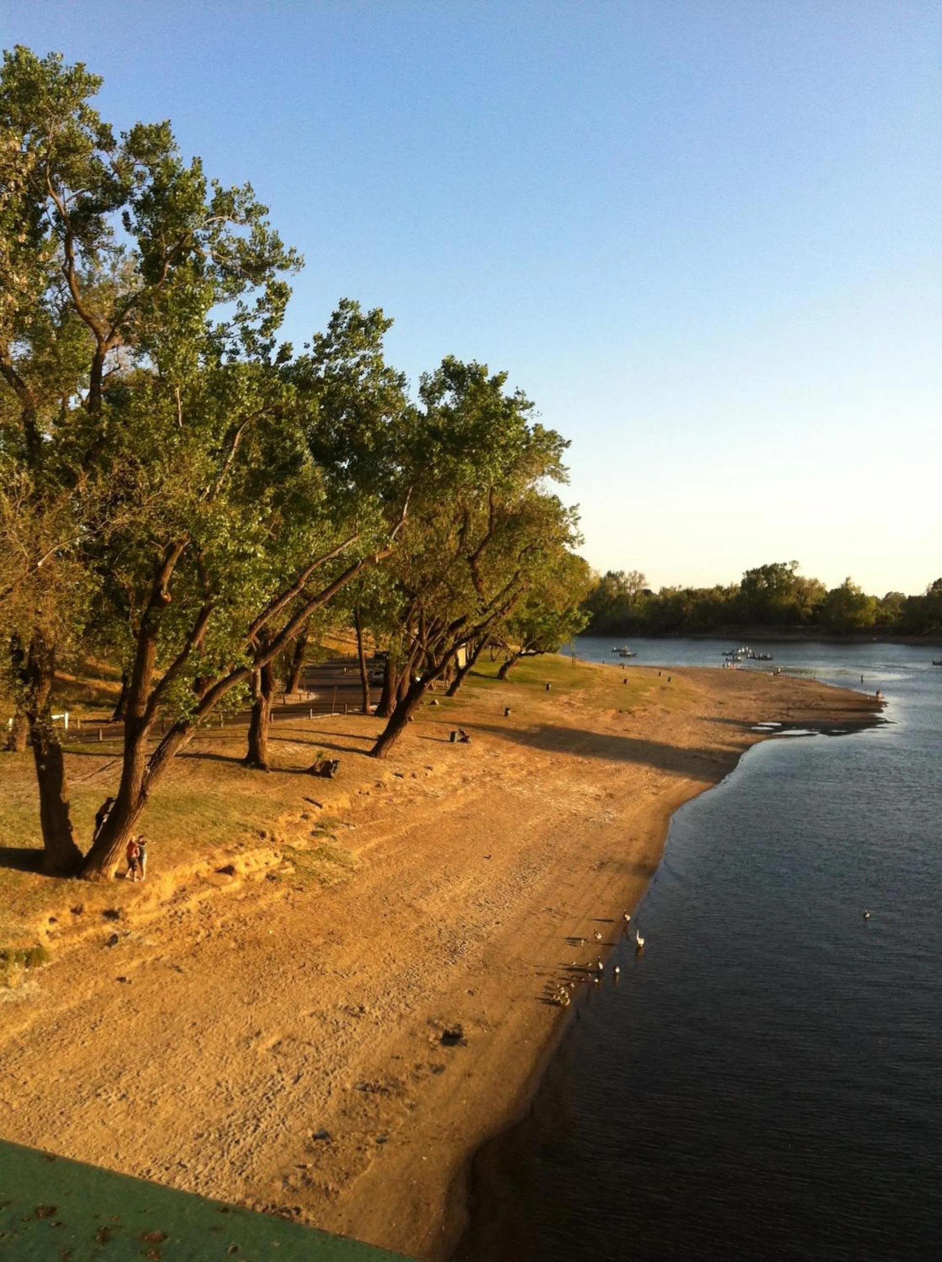 Area and facilities in Executive Inn & Suites Sacramento