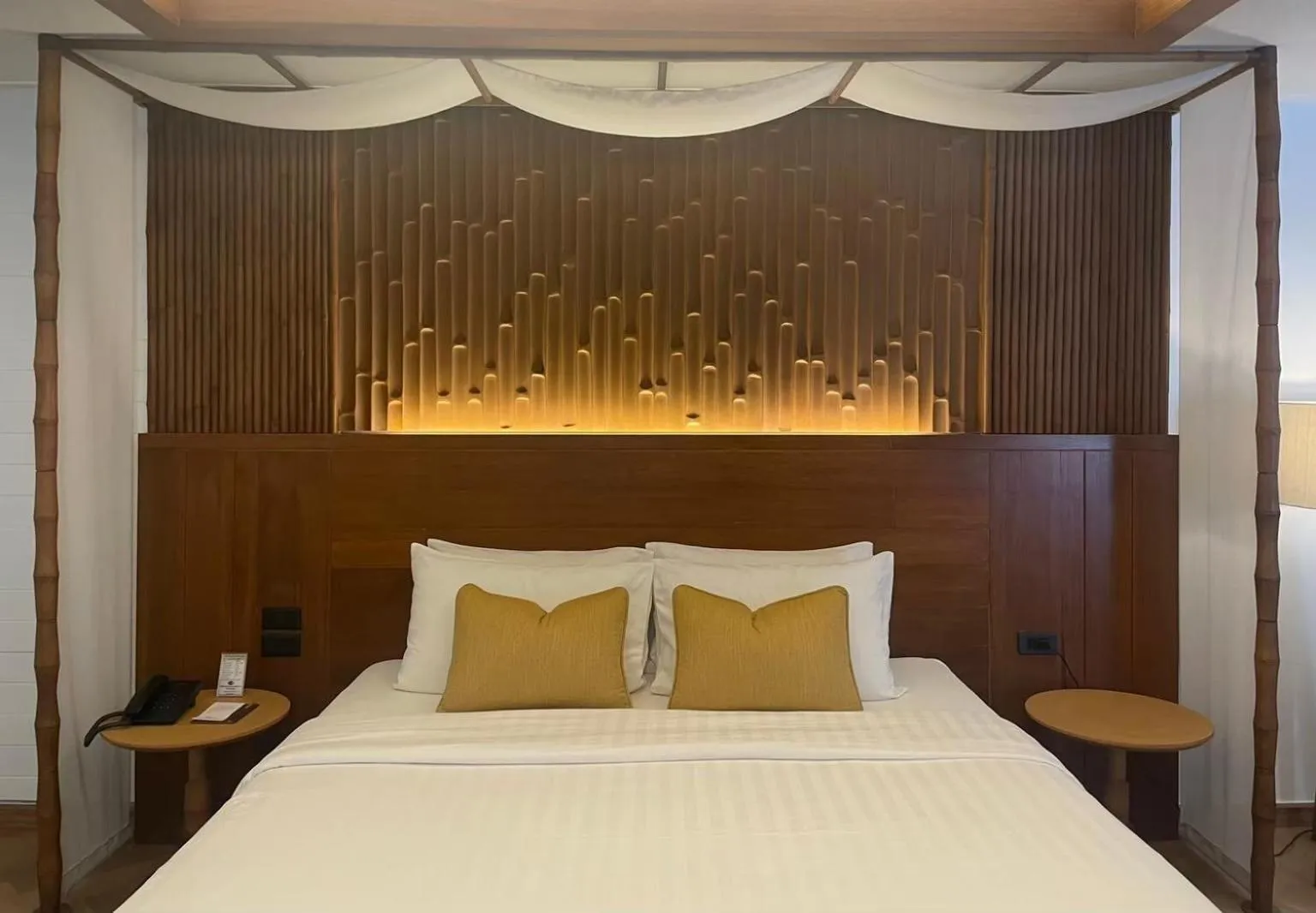 Bed in Railay Bay Resort & Spa