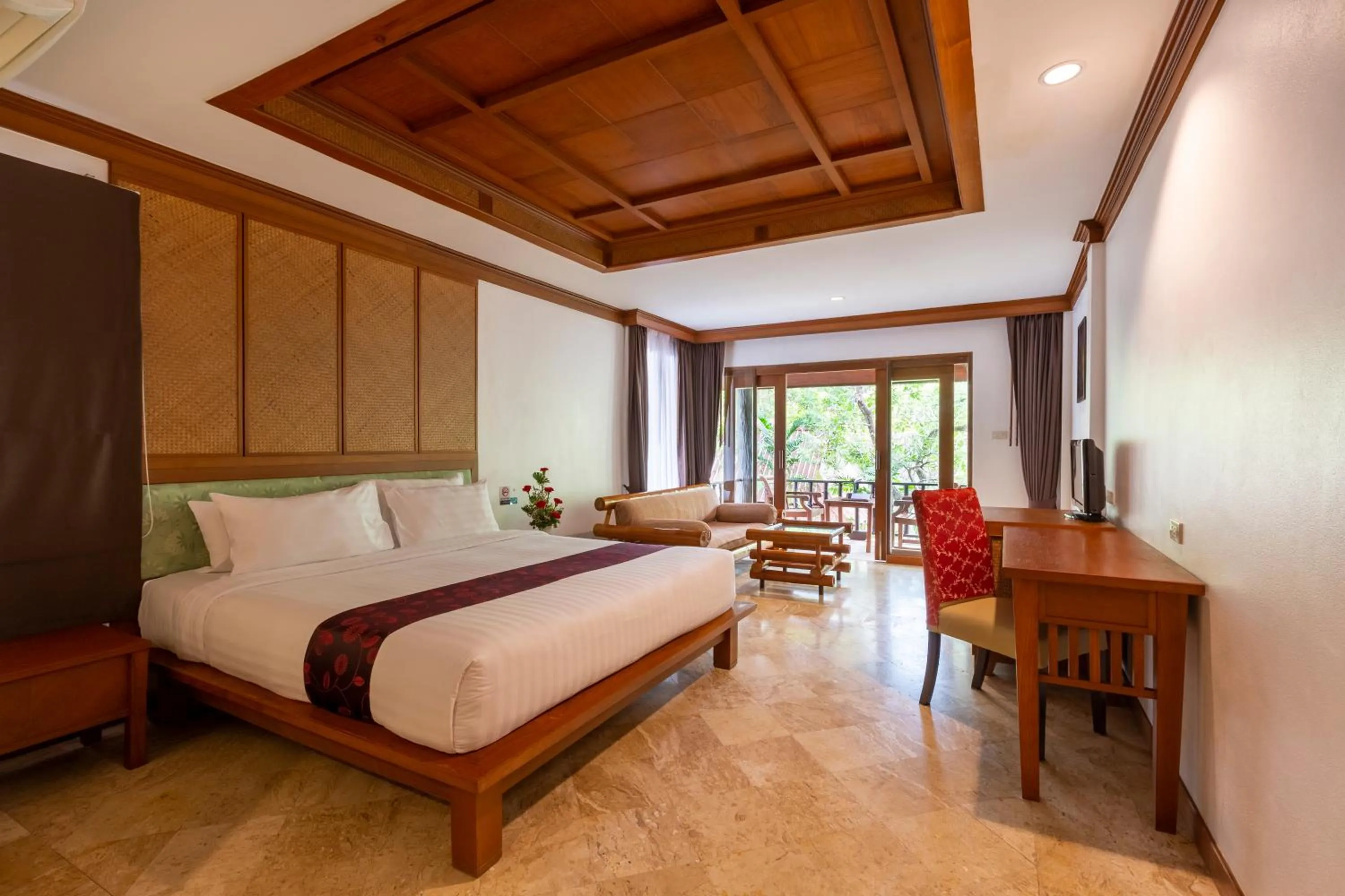 Bed in Railay Bay Resort & Spa