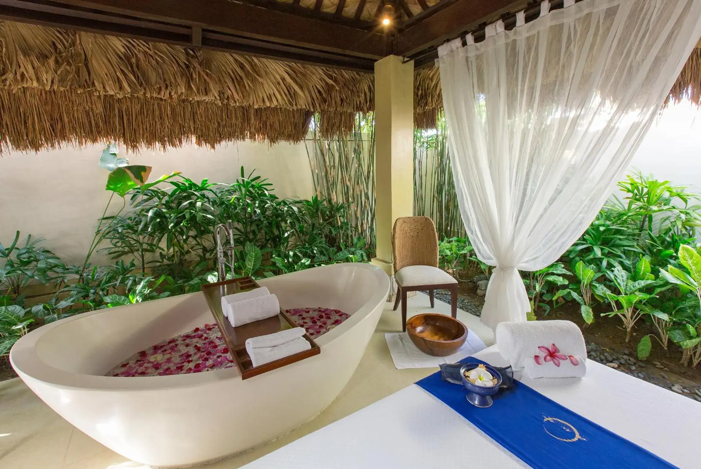 Spa and wellness centre/facilities in Crimson Resort and Spa - Mactan Island, Cebu Spa and wellness centre/facilities in Crimson Resort and Spa - Mactan Island, Cebu