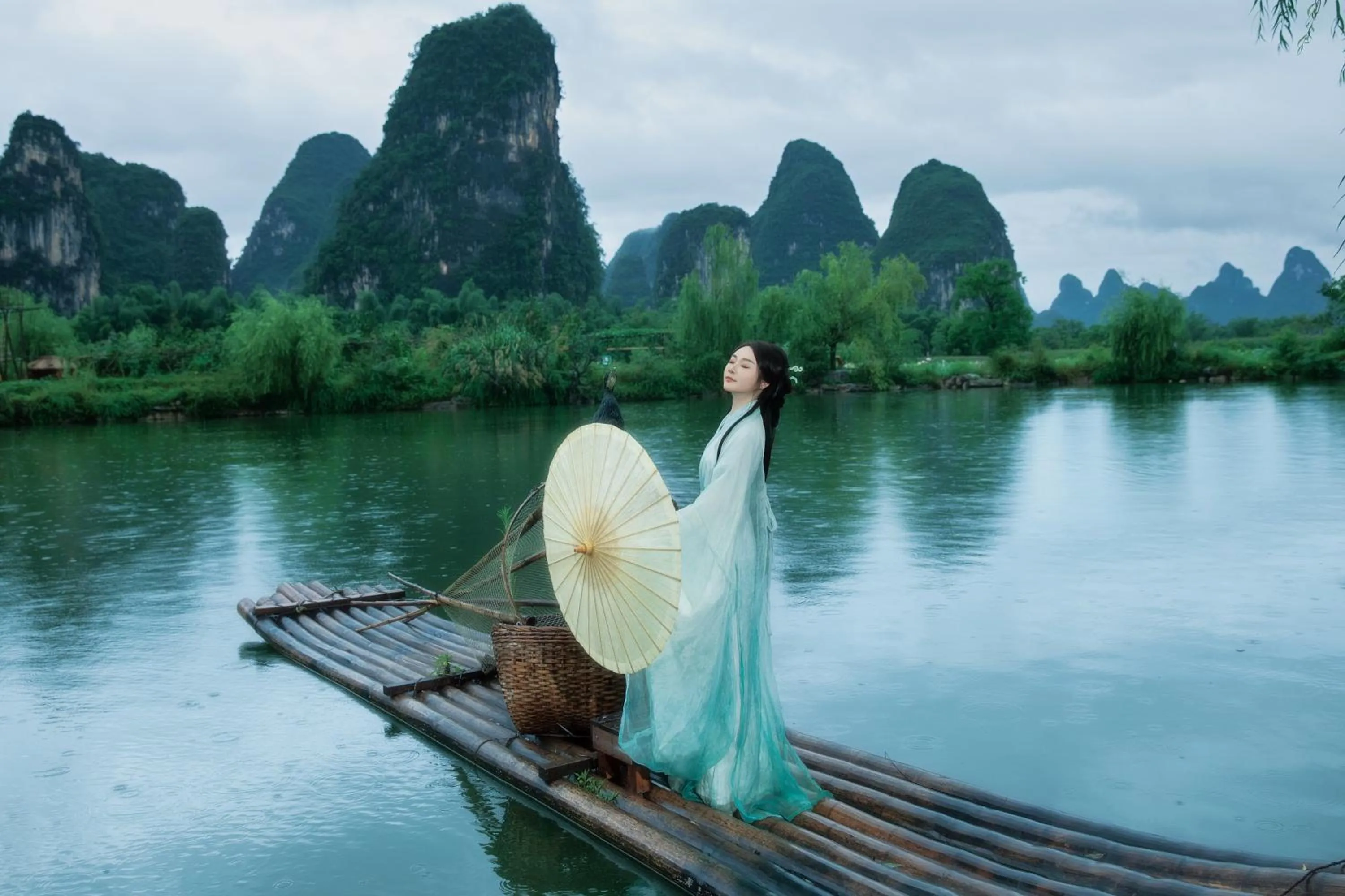 Spring in Yangshuo Hidden Dragon Villa