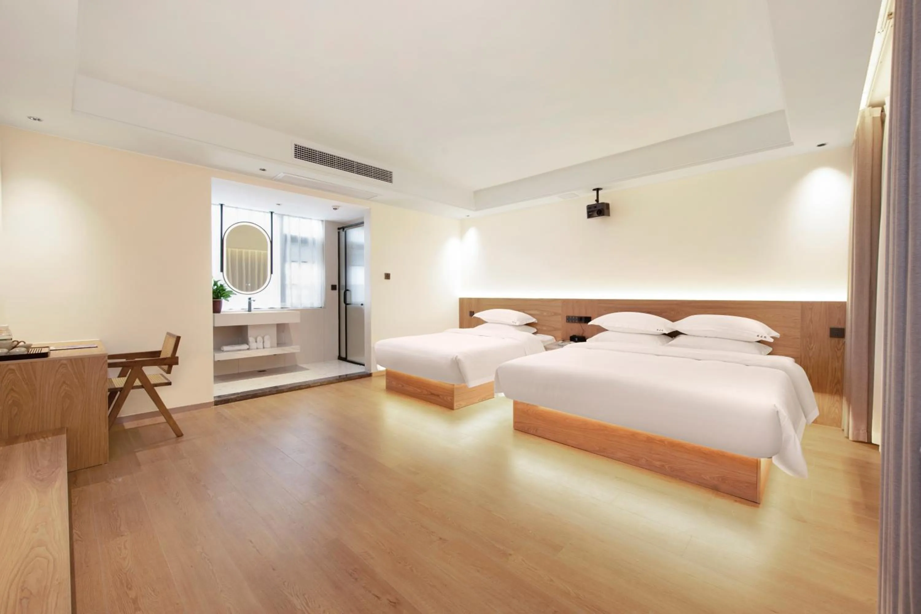 Bed in Yangshuo Hidden Dragon Villa