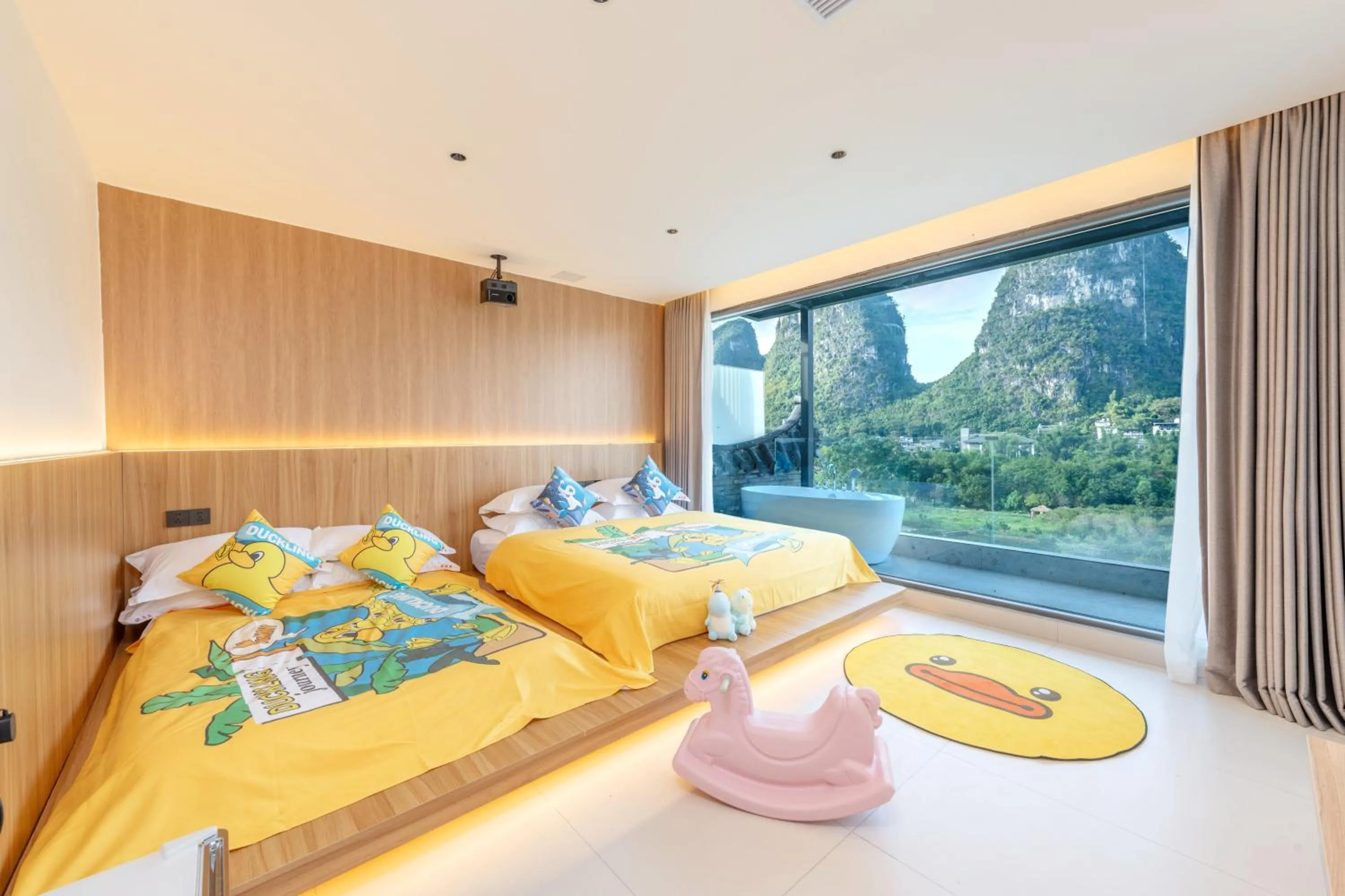 Bed in Yangshuo Hidden Dragon Villa