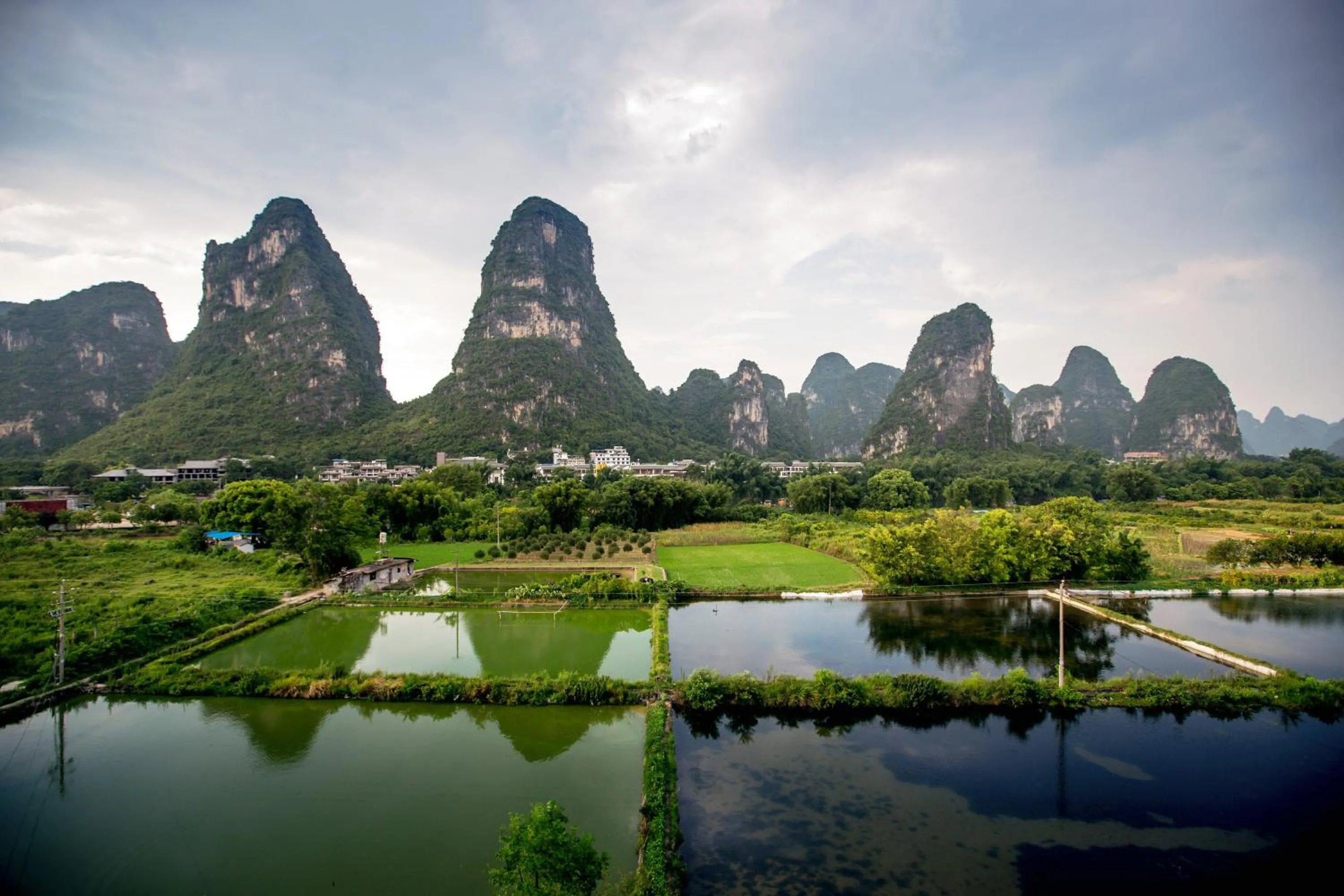 Natural landscape in Yangshuo Hidden Dragon Villa