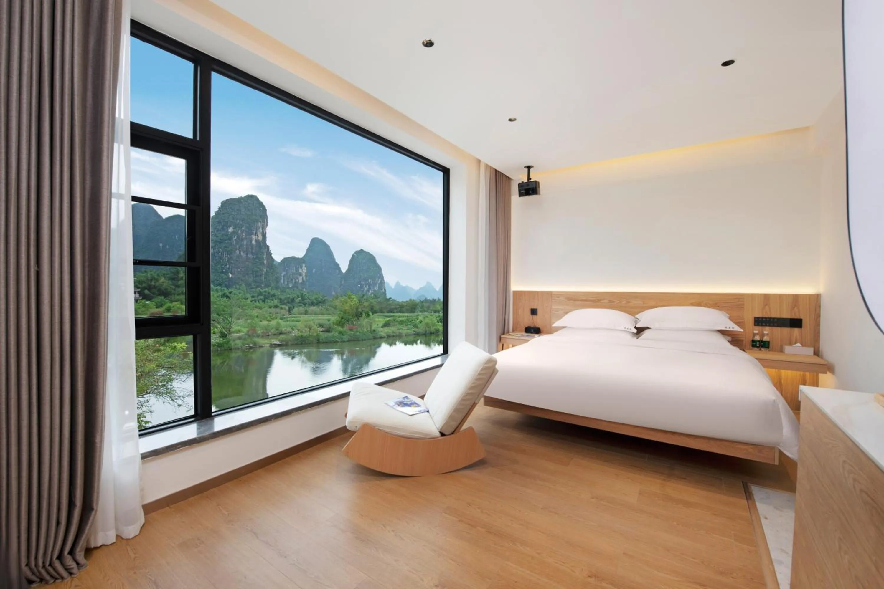 Bed in Yangshuo Hidden Dragon Villa