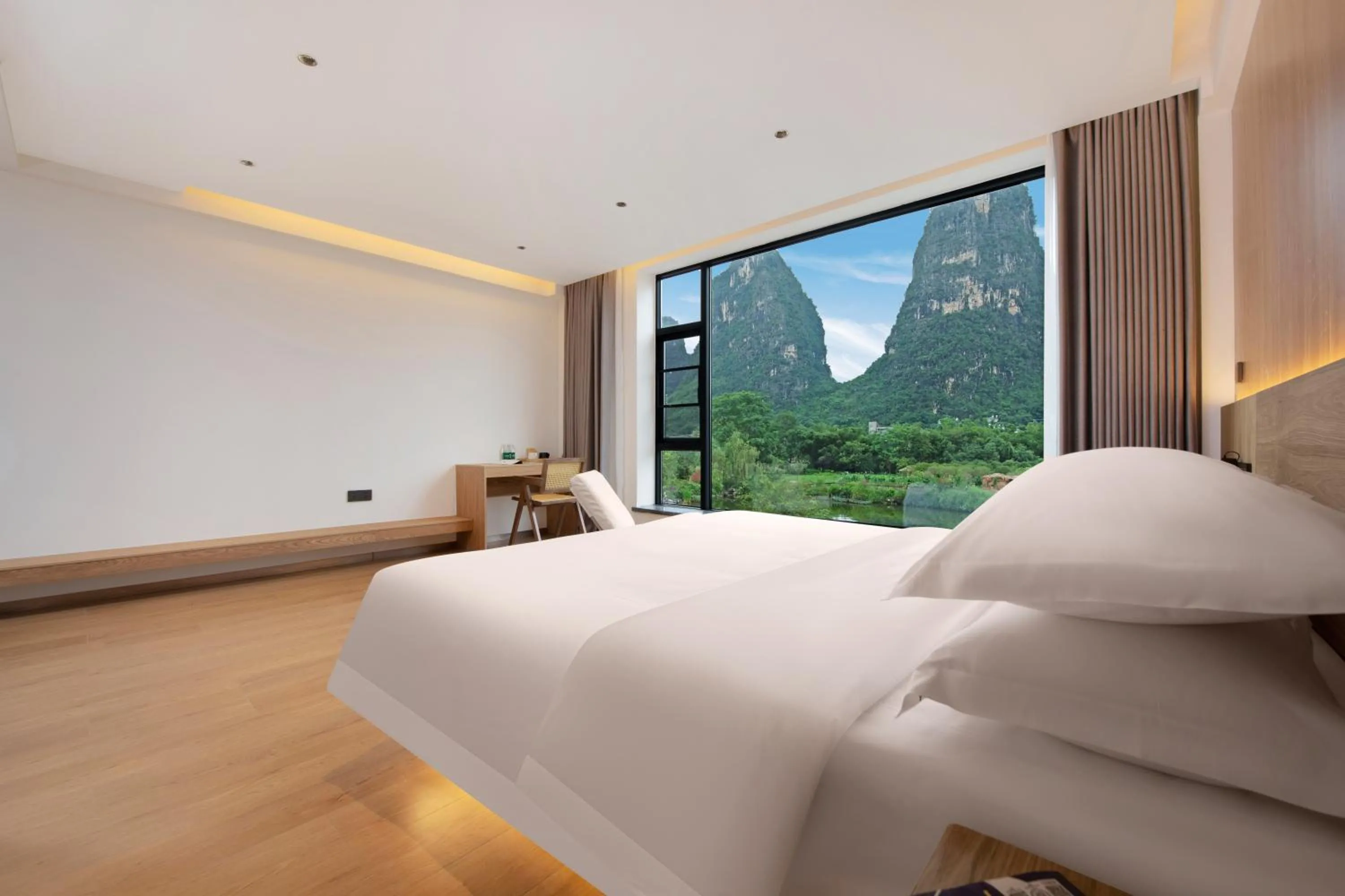Bed in Yangshuo Hidden Dragon Villa