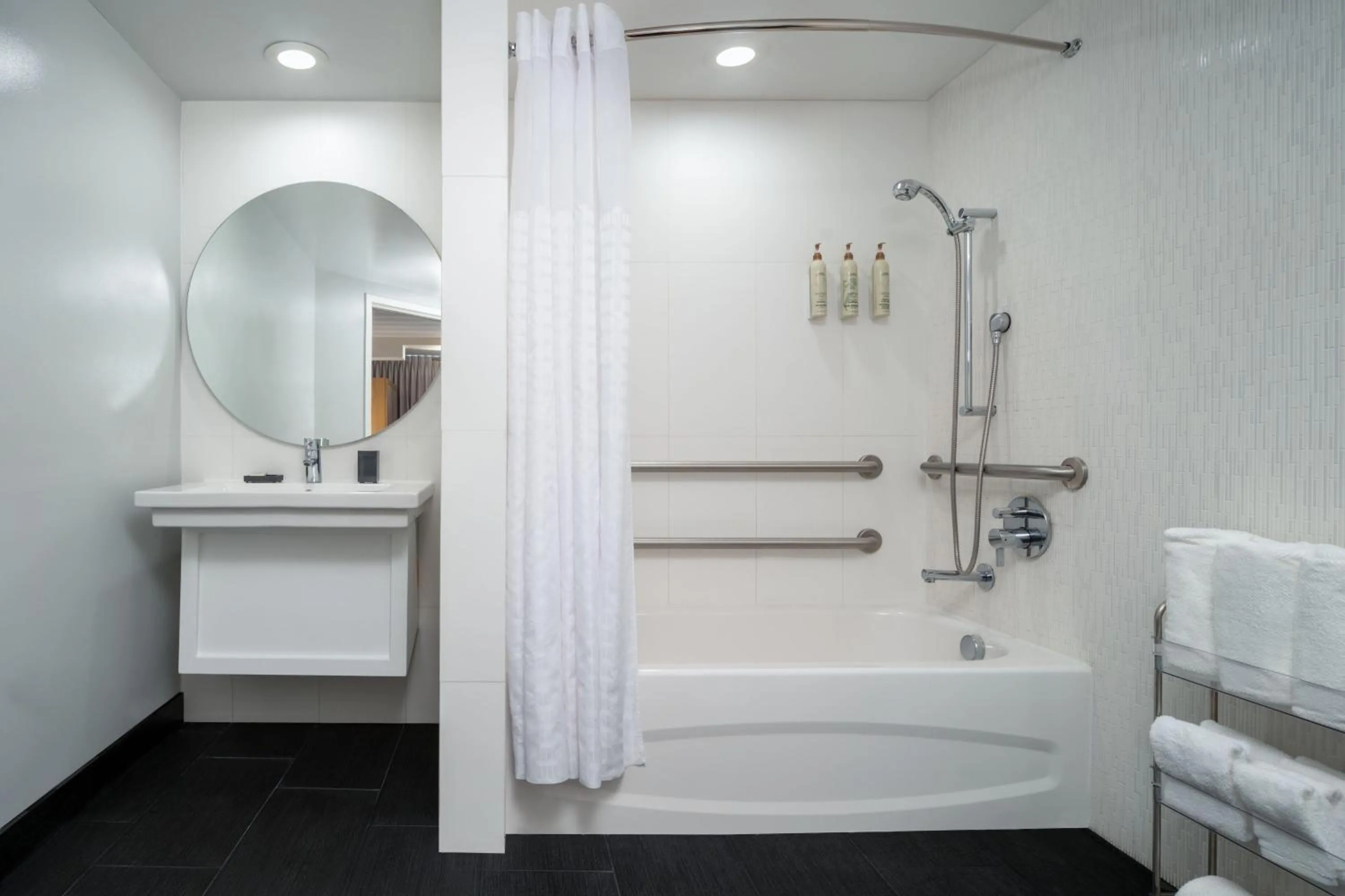 Bathroom in Renaissance Orlando Resort - Disney Springs Area