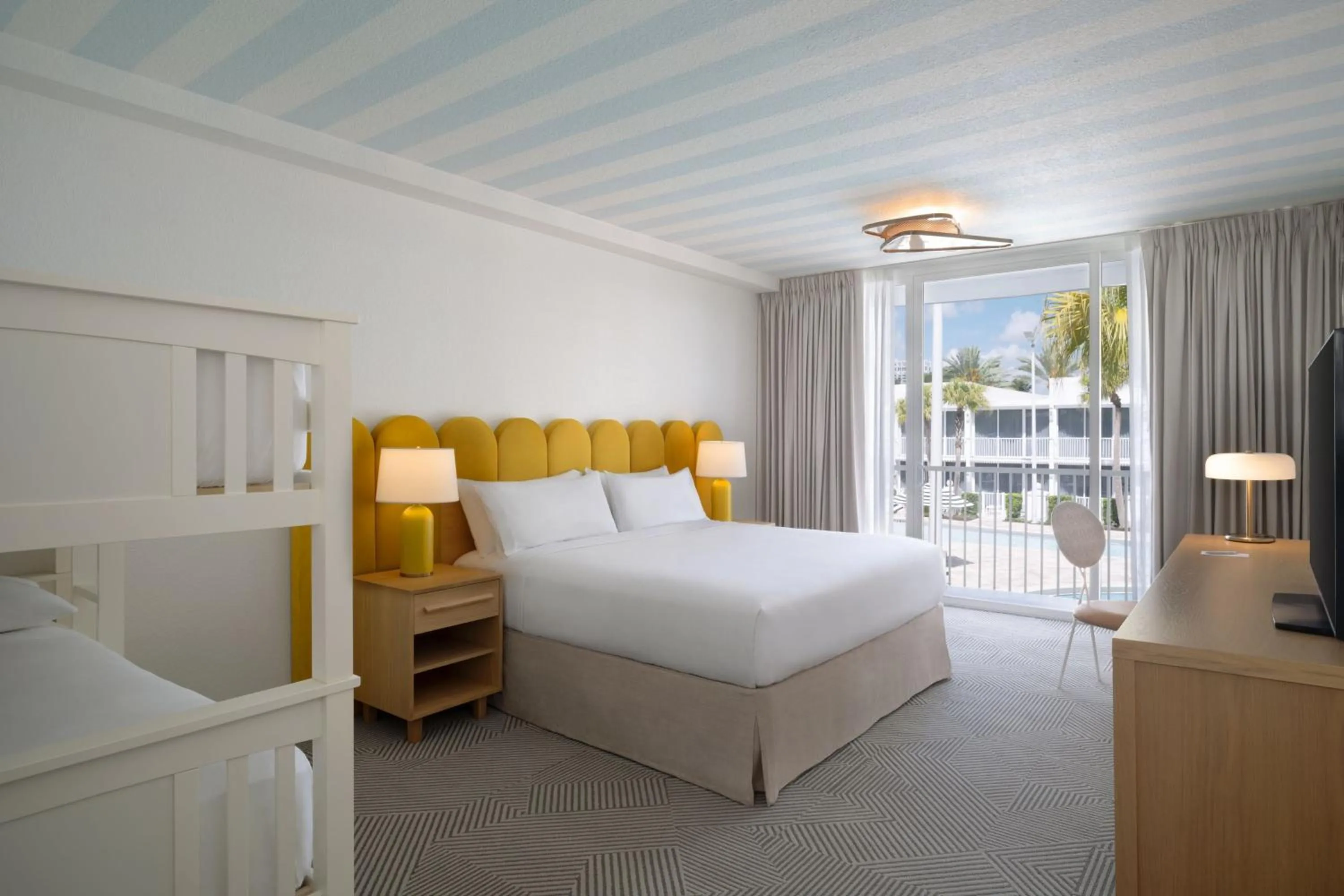 Photo of the whole room, Bed in Renaissance Orlando Resort - Disney Springs Area