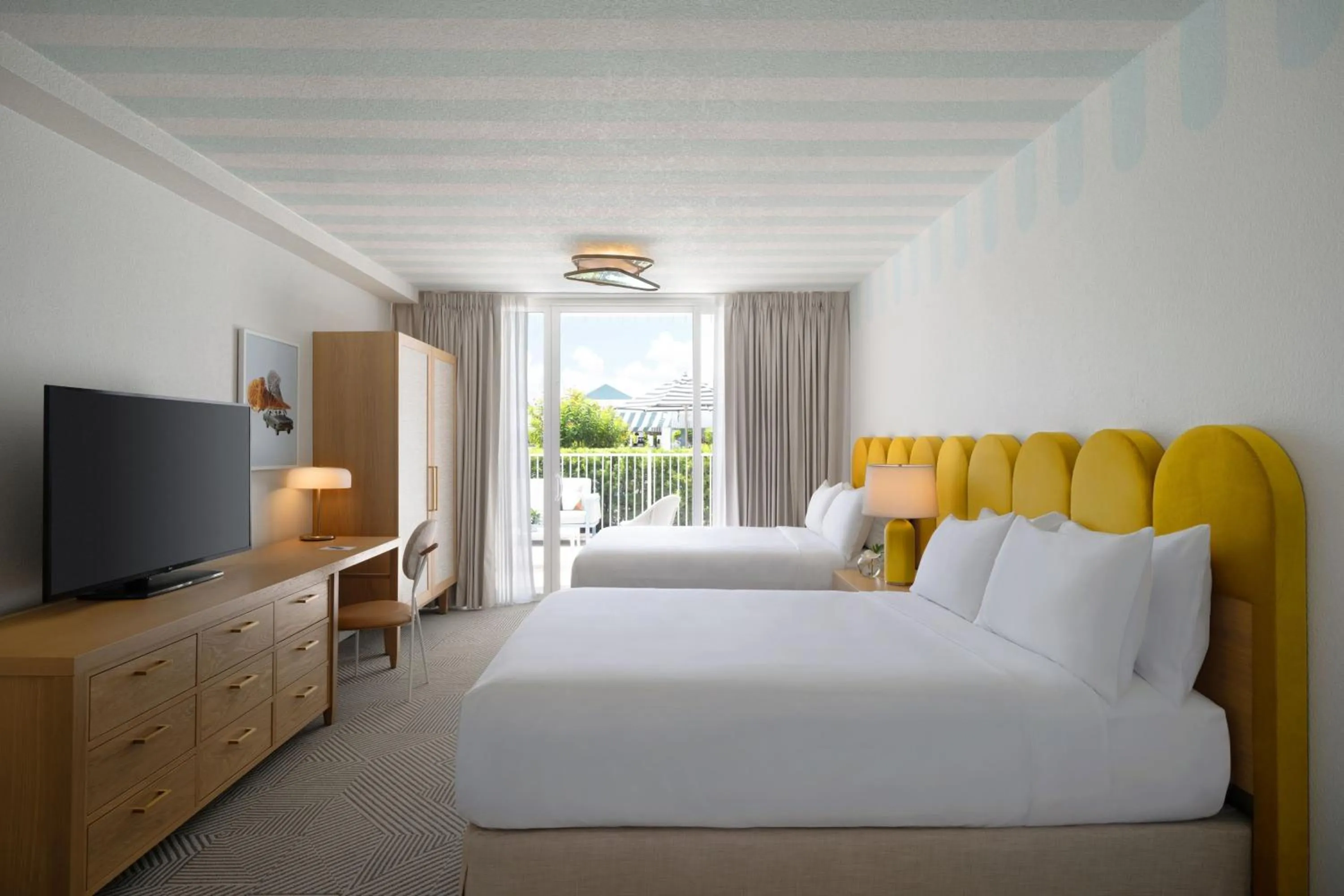Photo of the whole room, Bed in Renaissance Orlando Resort - Disney Springs Area