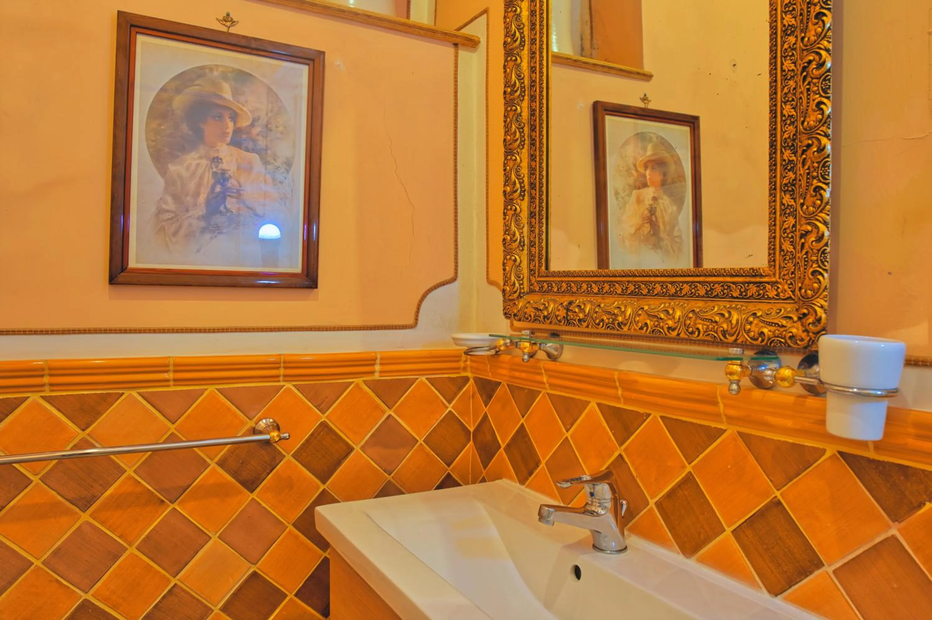 Bathroom in B&B Flora House