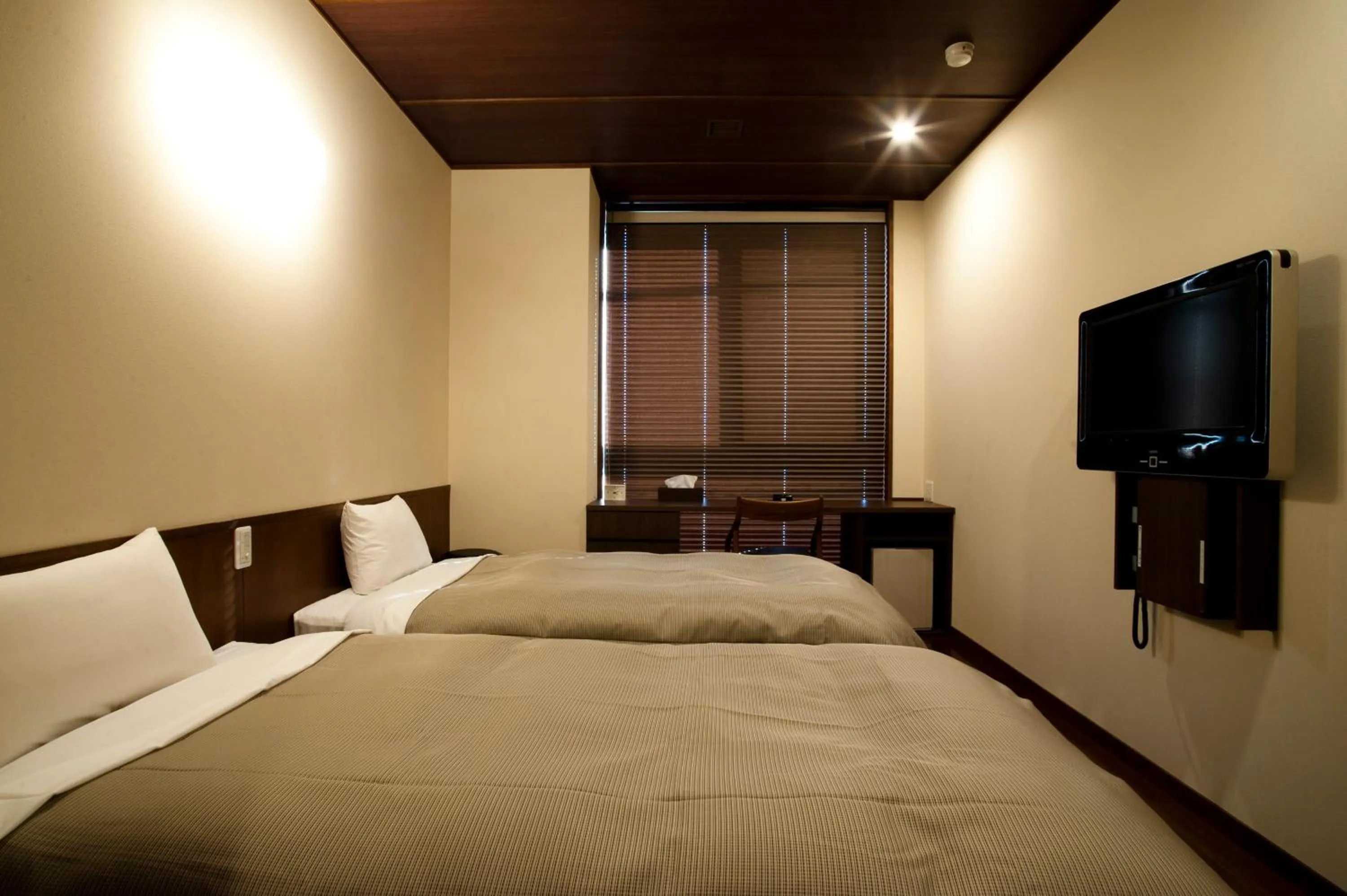 Photo of the whole room, Bed in Ochanomizu Hotel Shoryukan