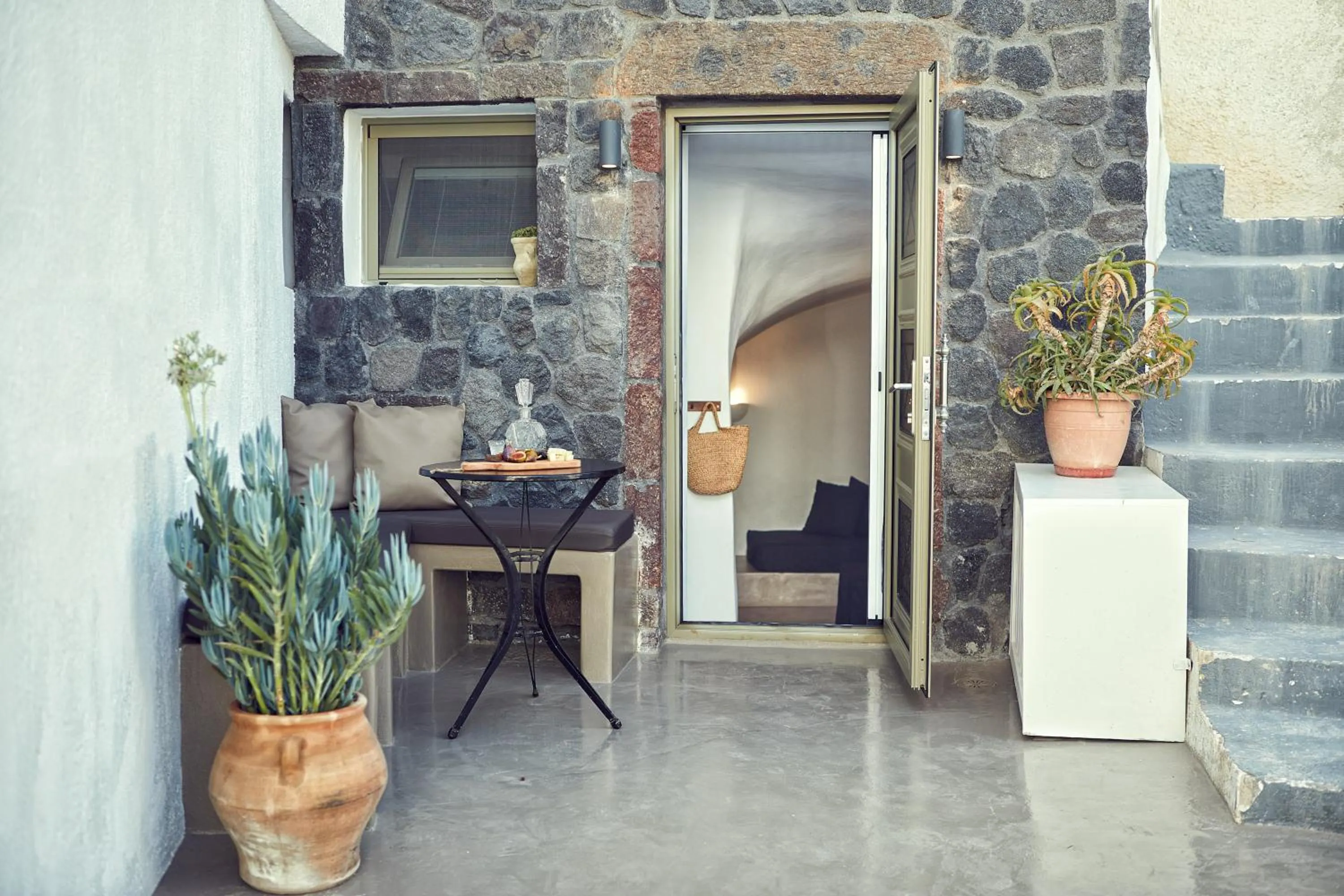 Patio in Arvanitis Cave Village