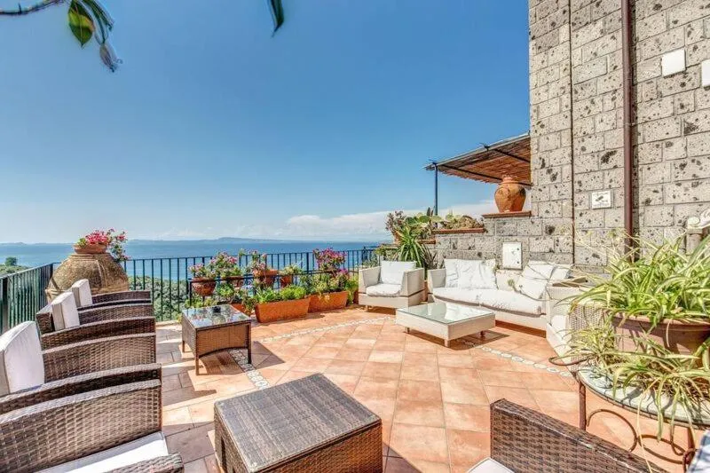 Seating area in Hotel La Badia