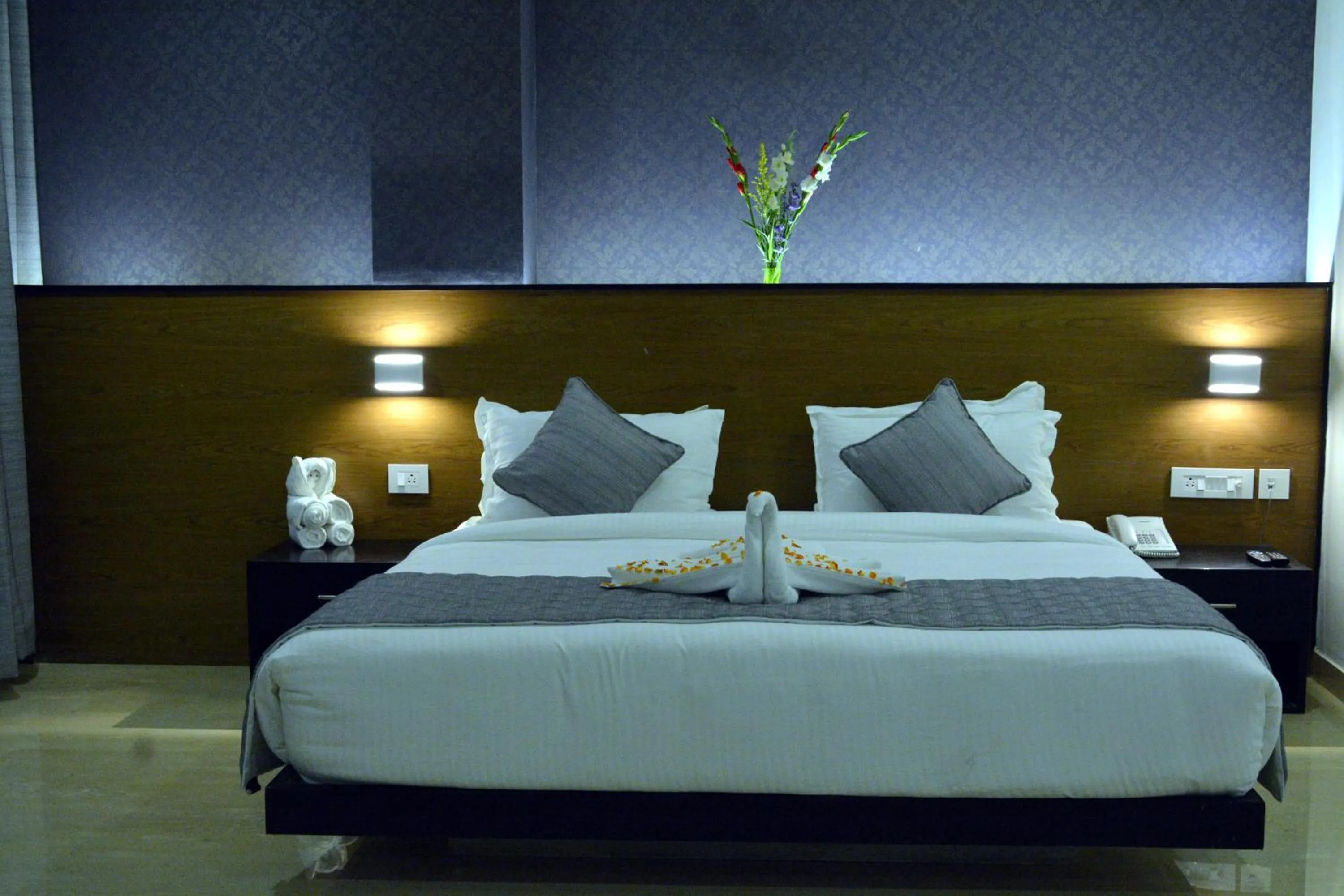 Bed in Hotel Sree Annamalaiyar Park
