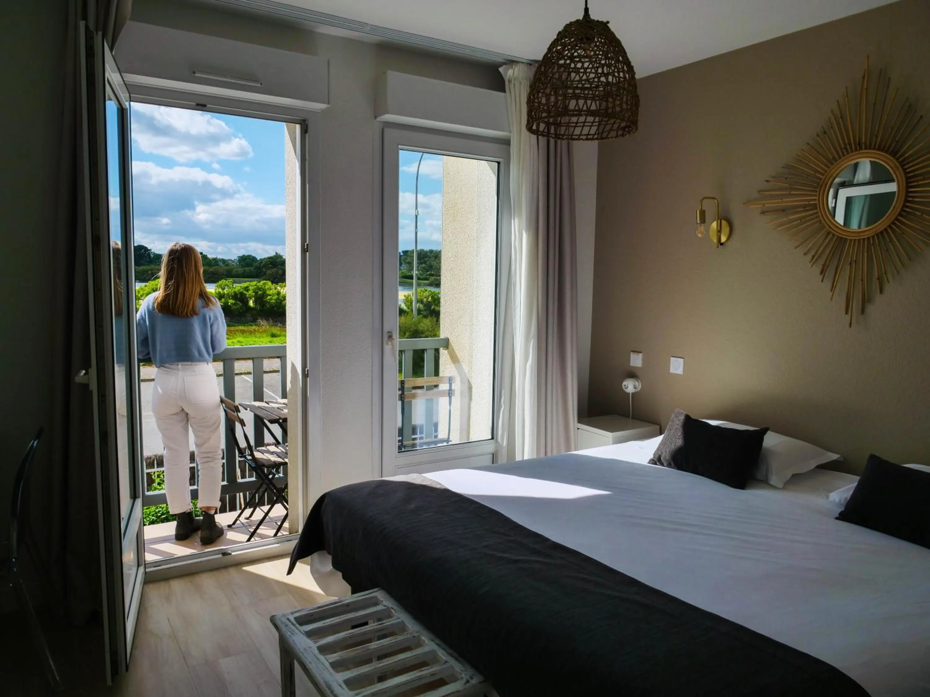 Bed in Hotel La Licorne