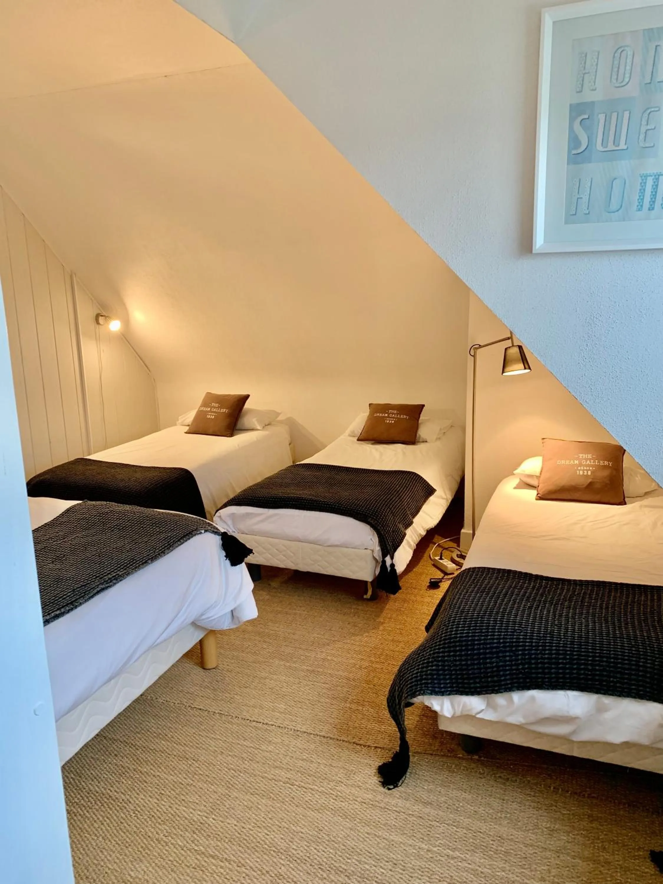 Bed in Hotel La Licorne