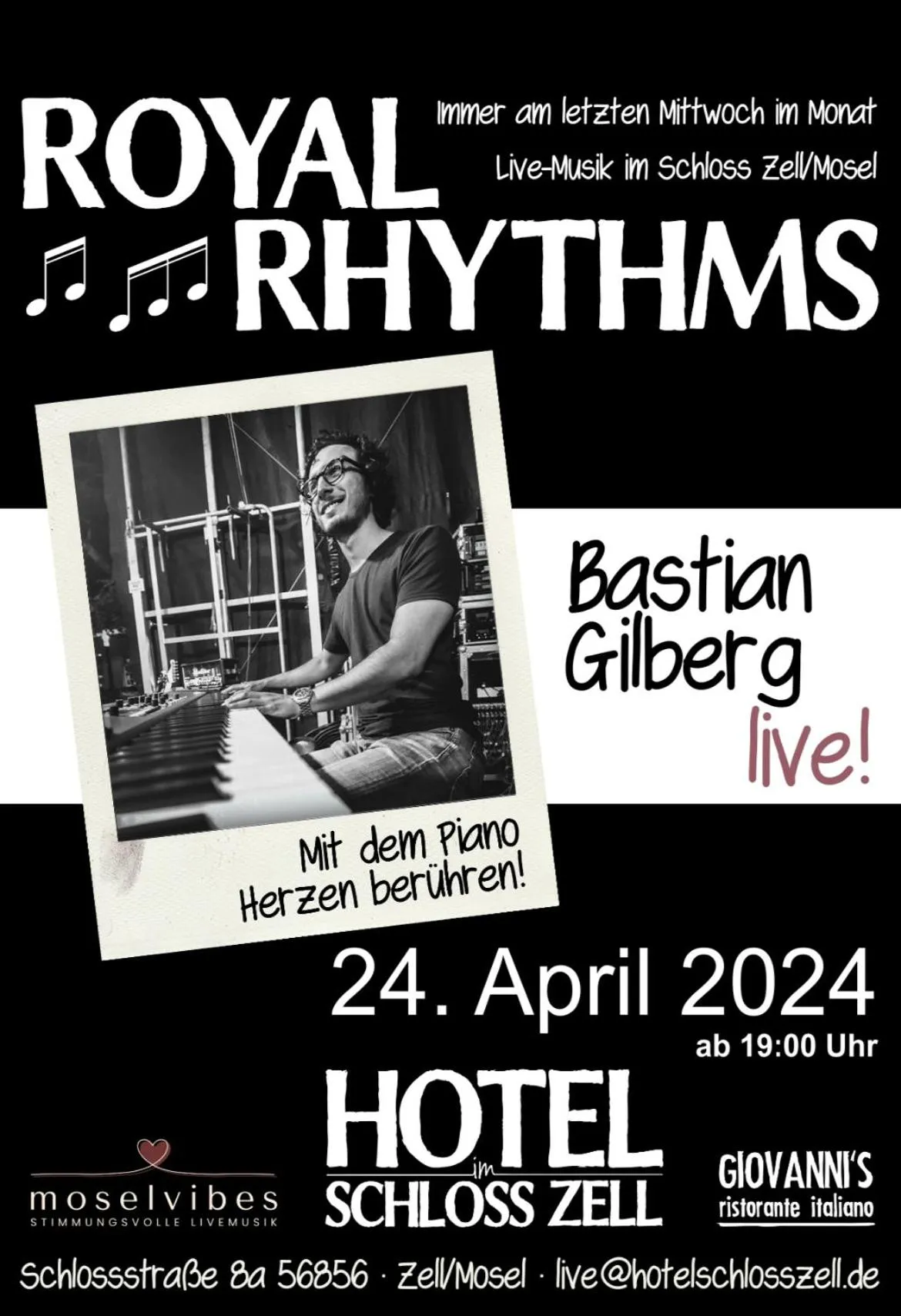 Evening entertainment in Hotel Schloss Zell