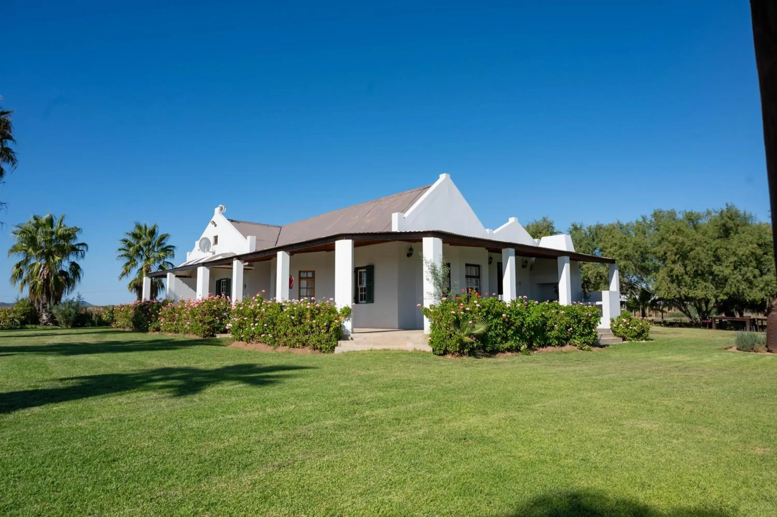 Property building in De Denne Country Guest House Property building in De Denne Country Guest House