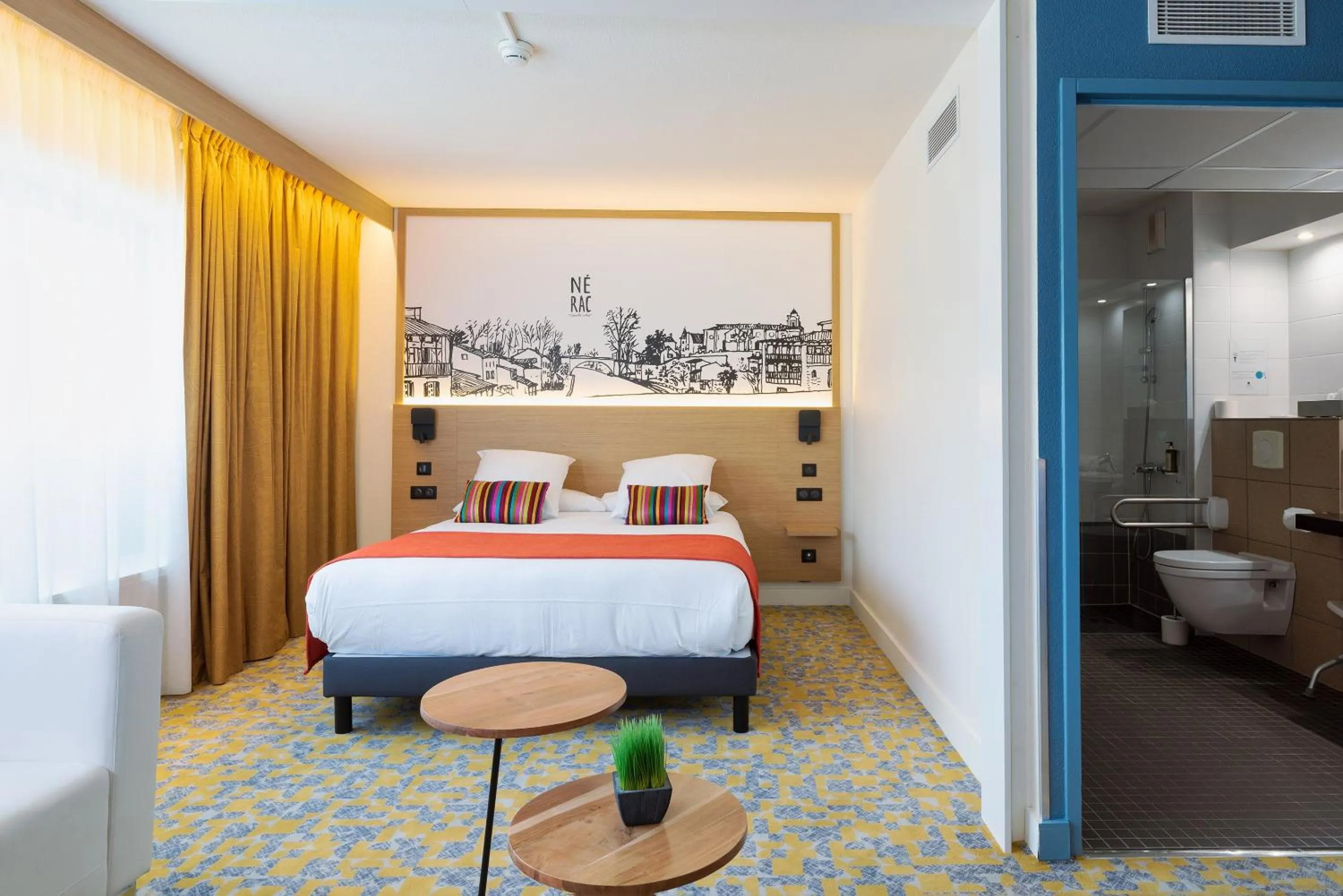 Bedroom, Bed in Mercure Agen Centre