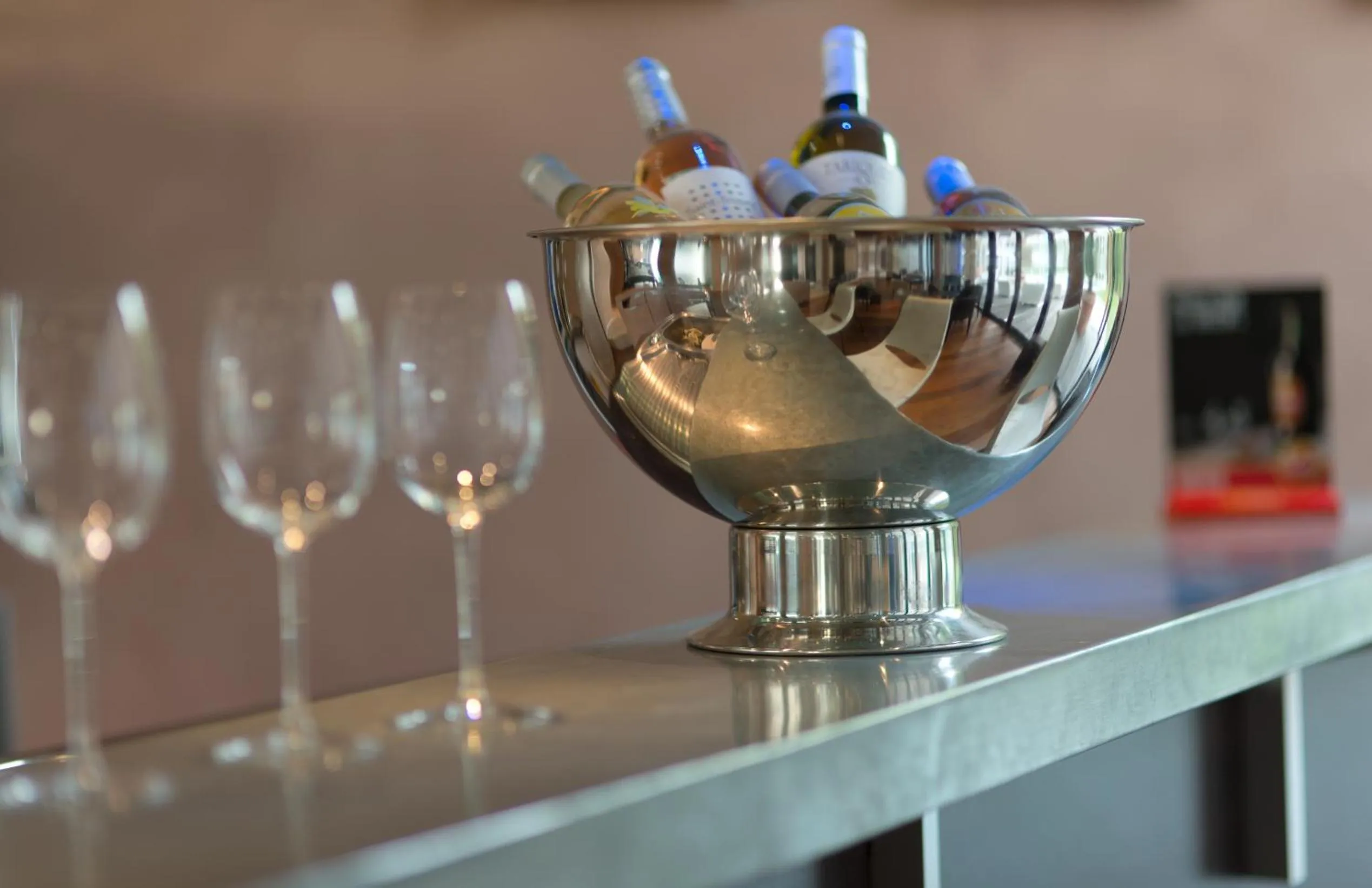 Lounge or bar in Mercure Agen Centre