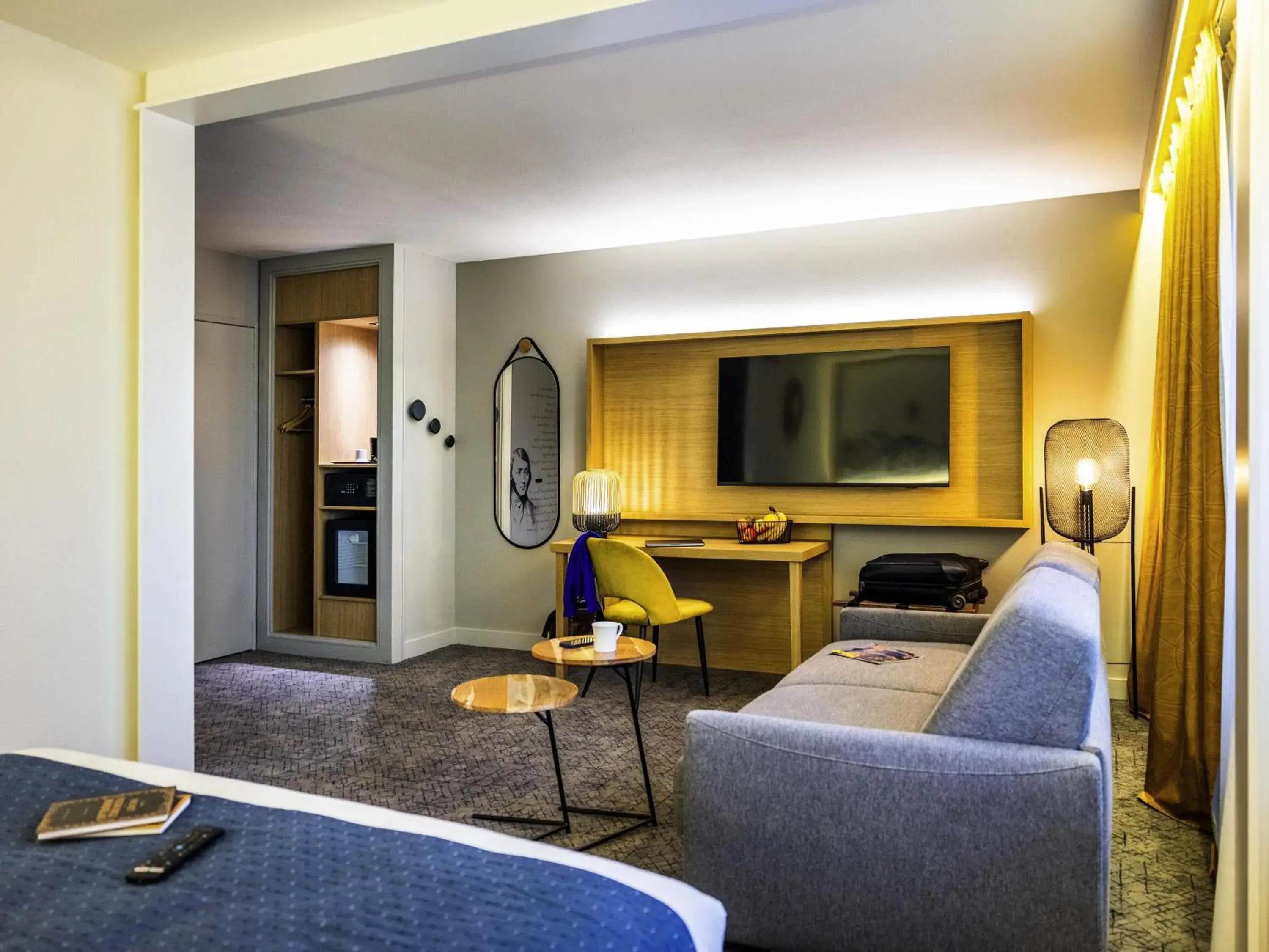 Bedroom, Bed in Mercure Agen Centre Bedroom, Bed in Mercure Agen Centre