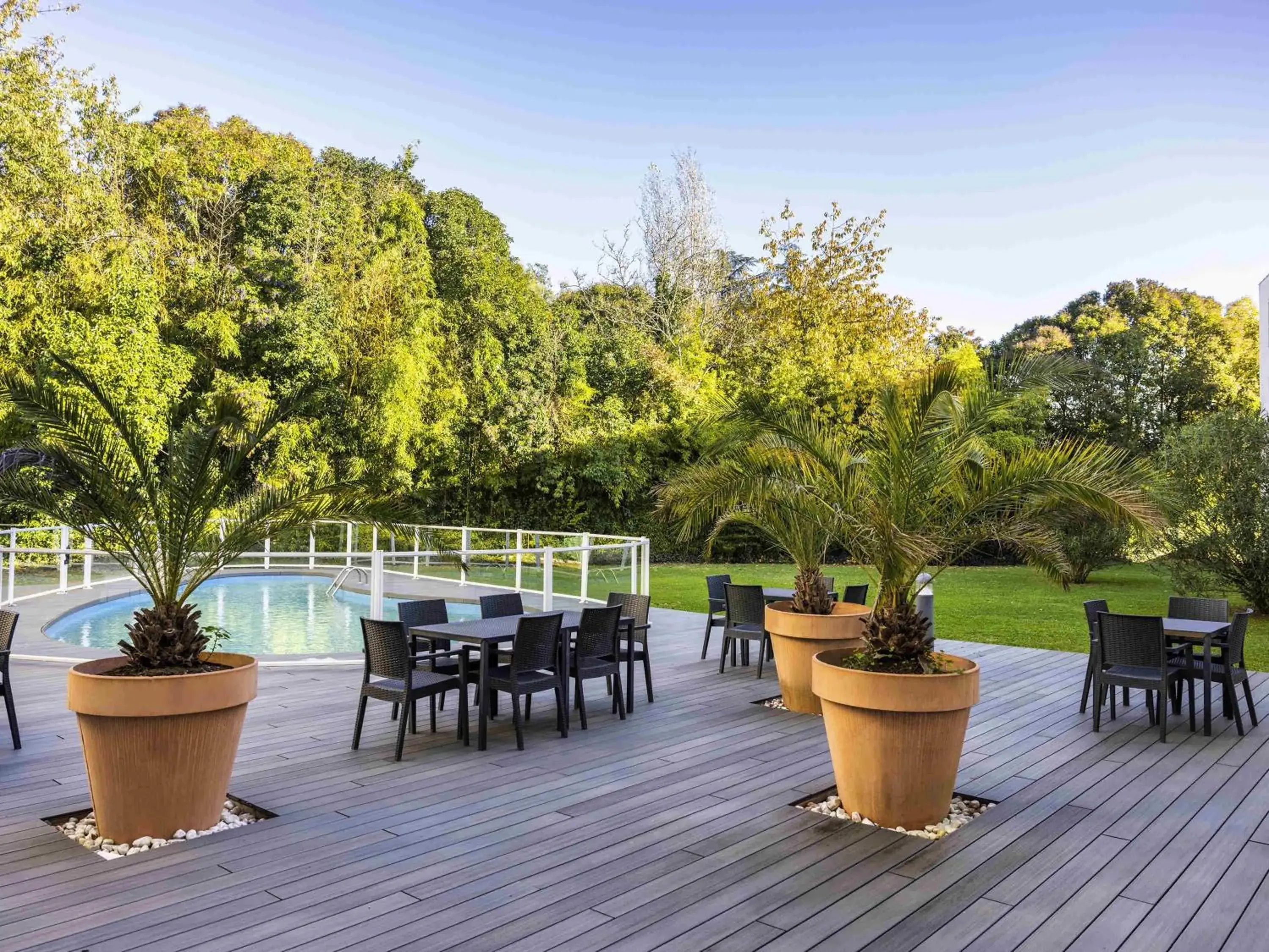 Pool view in Mercure Agen Centre Pool view in Mercure Agen Centre