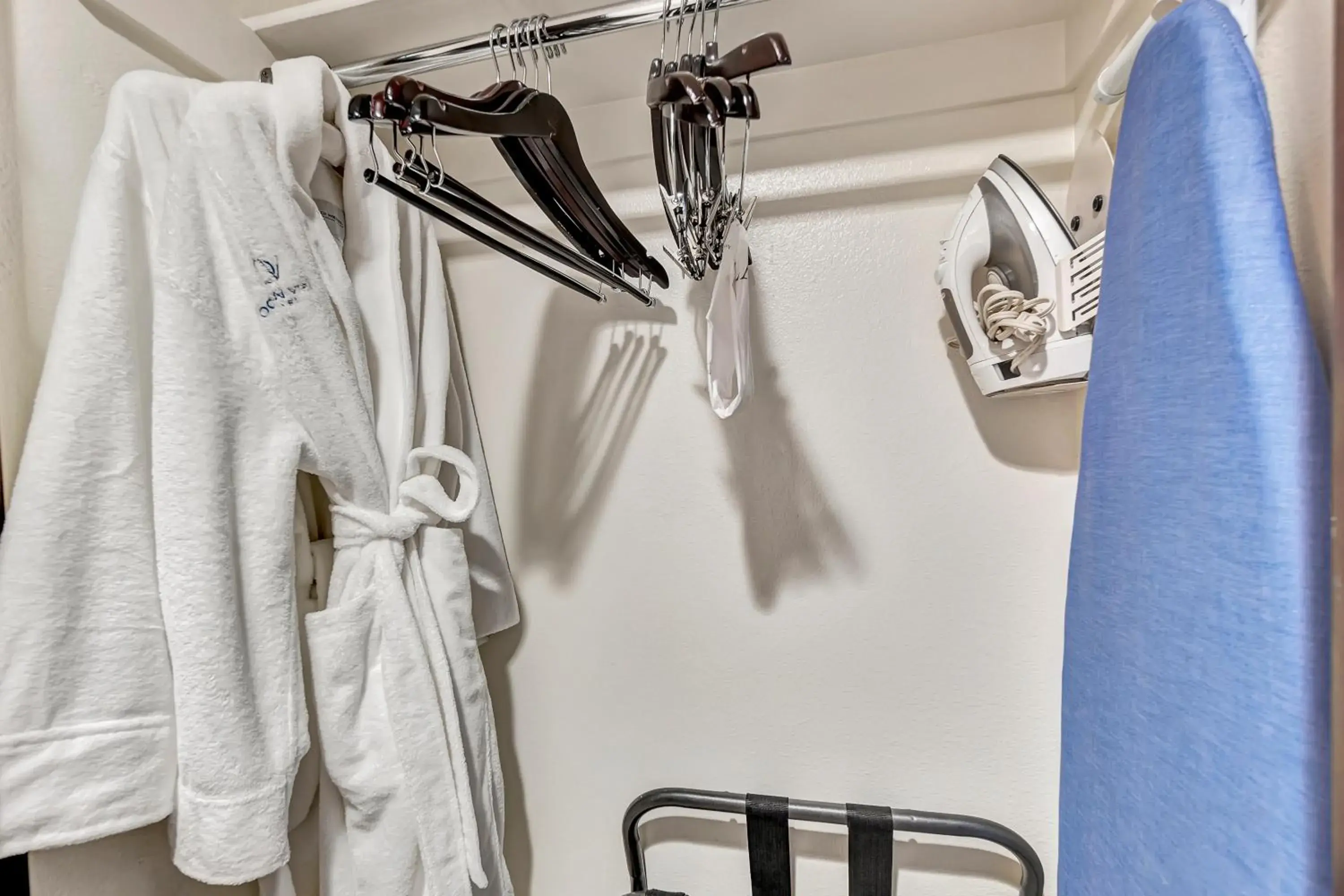 flat iron in Ocean View Hotel flat iron in Ocean View Hotel