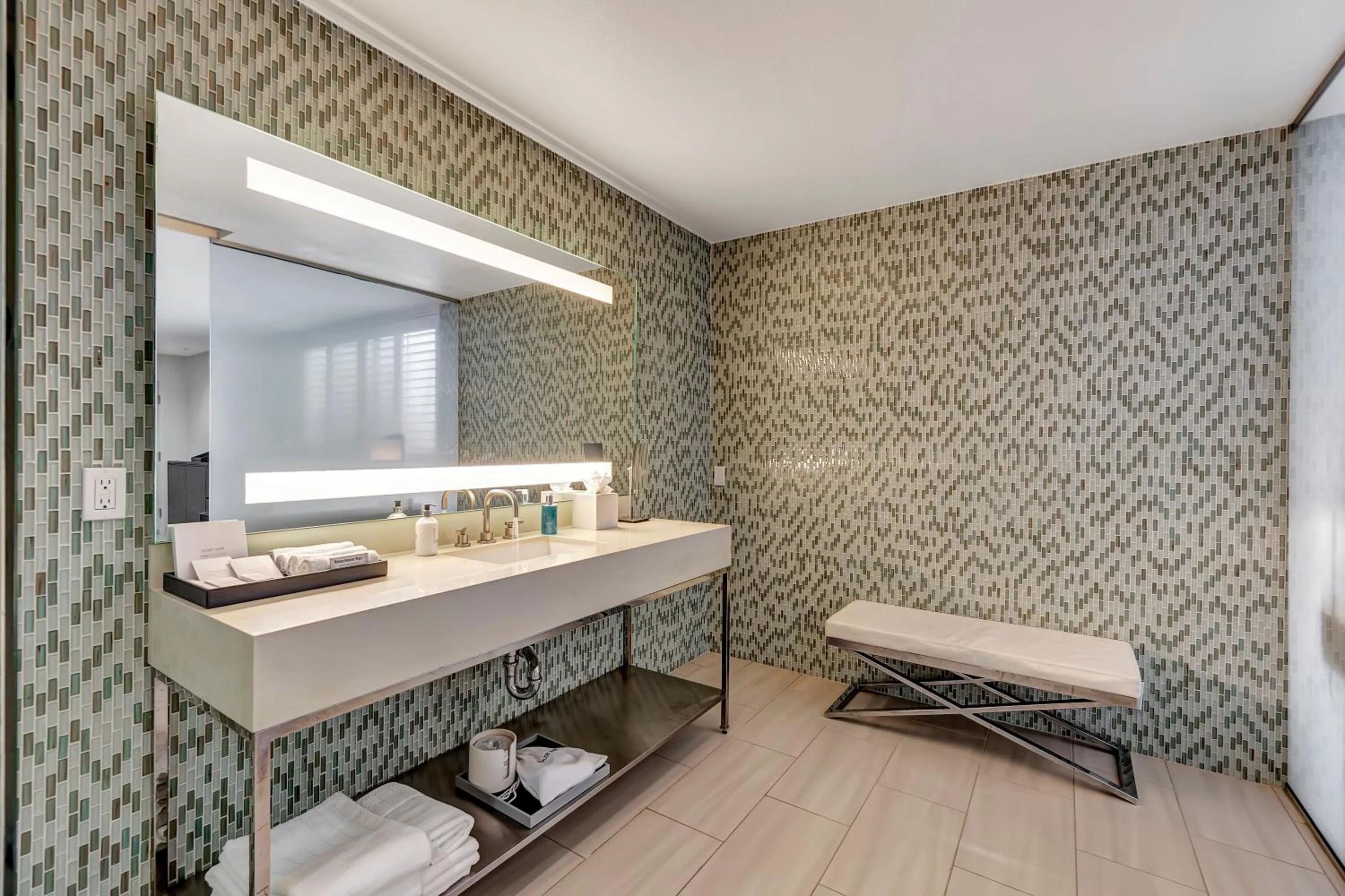 Bathroom in Ocean View Hotel