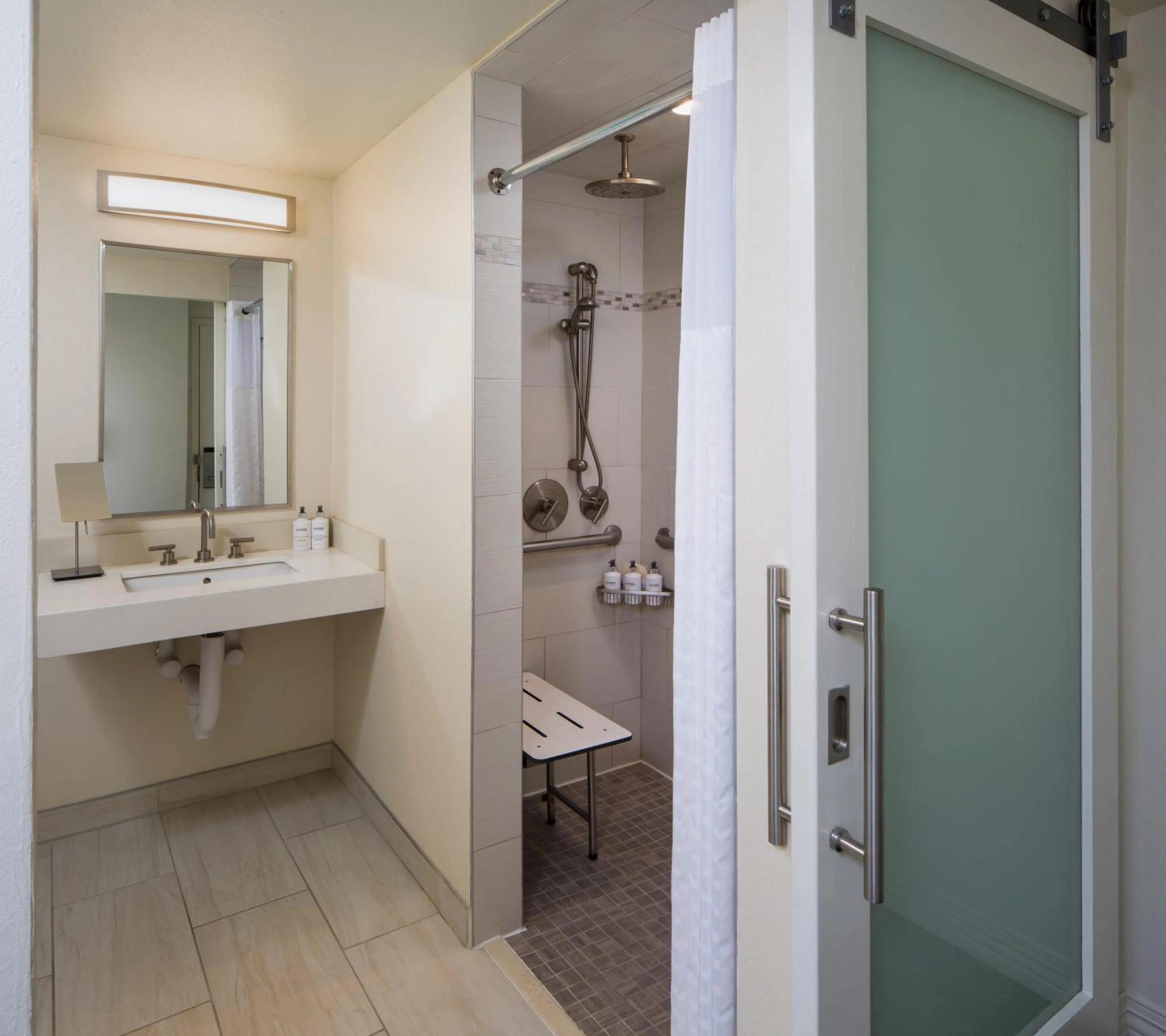 Shower in Ocean View Hotel